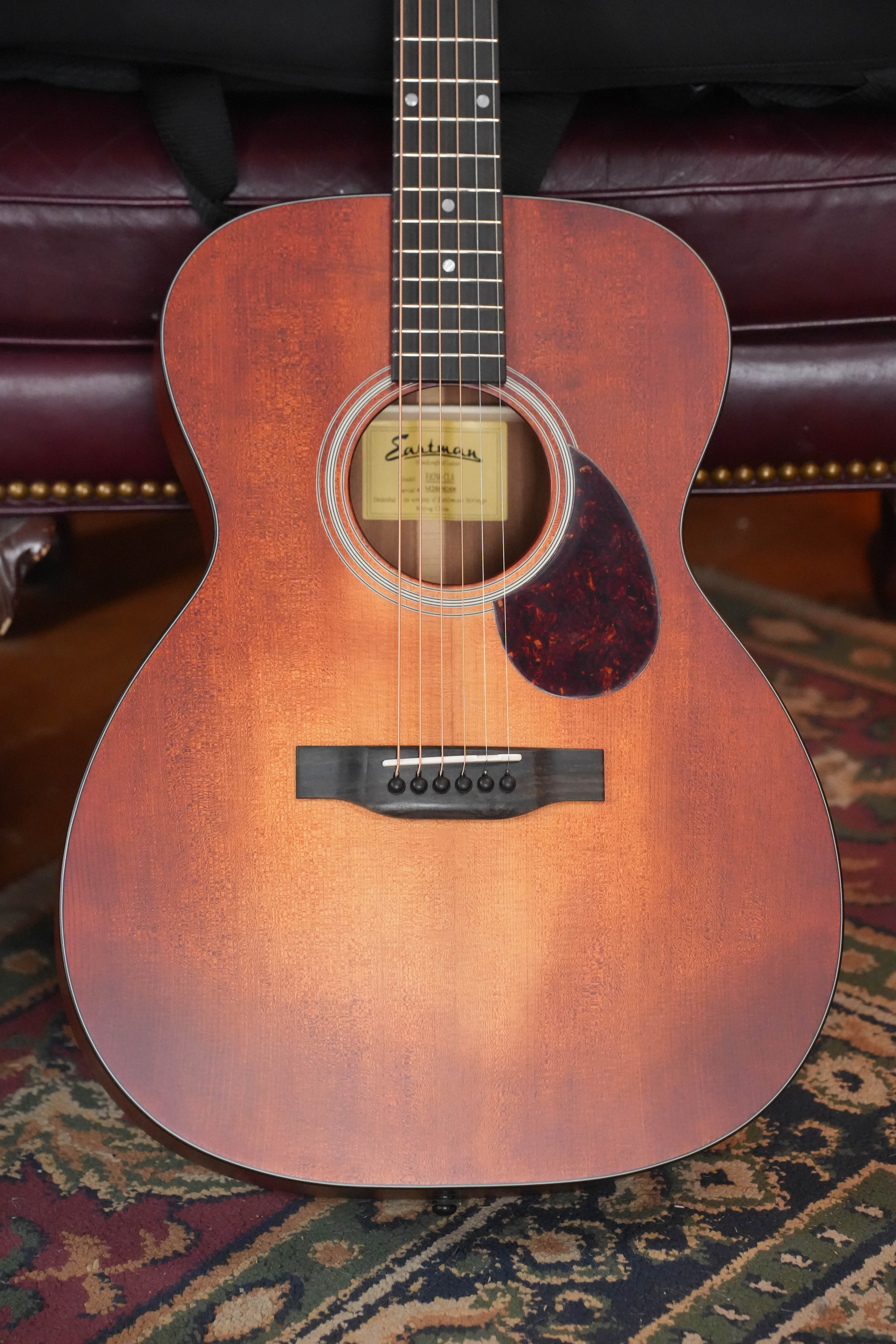 Eastman E1OM-CLA All Solid Sitka/Sapele Classic Finish Orchestra Model Acoustic Guitar #9268