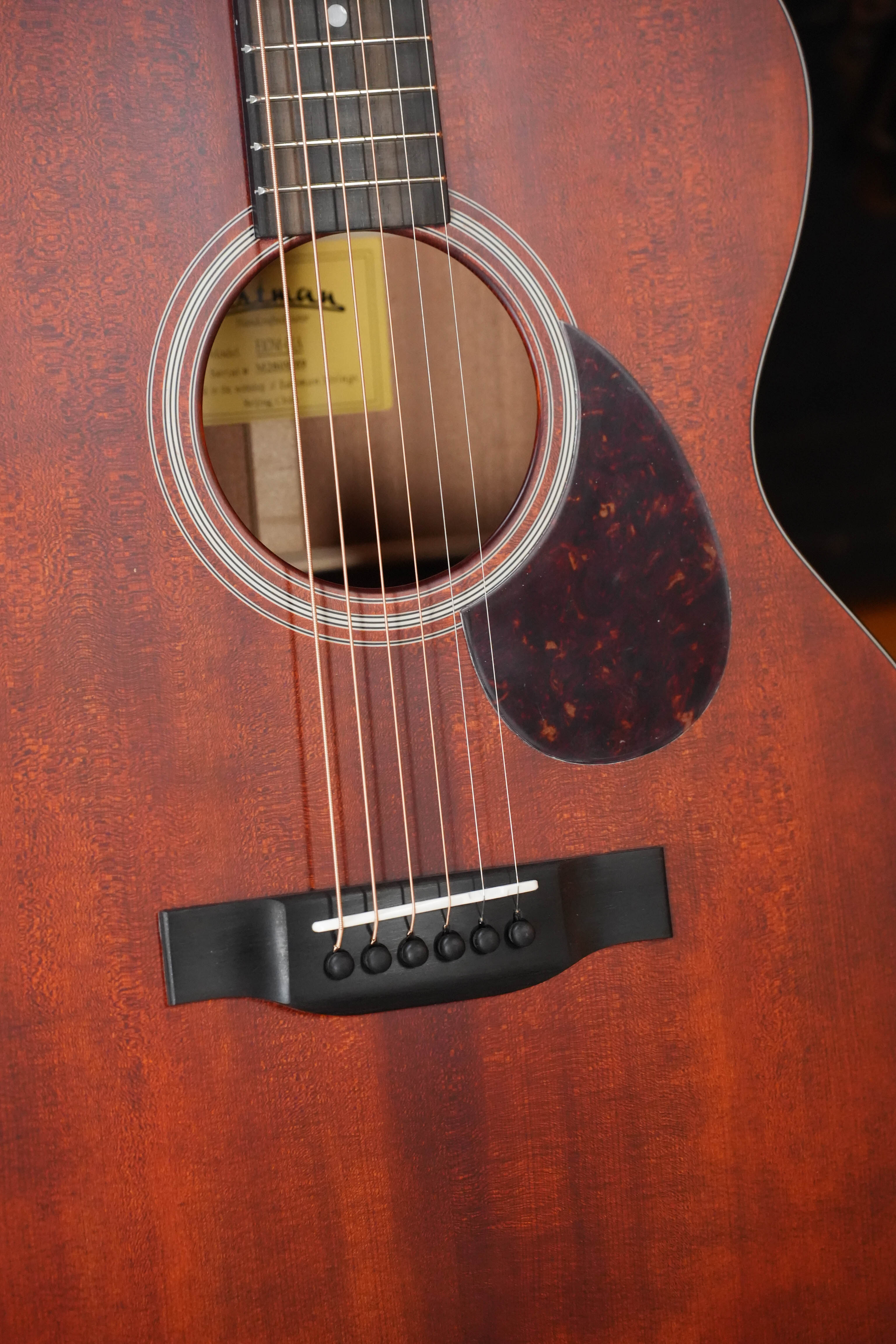 Eastman E1OM-CLA All Solid Sitka/Sapele Classic Finish Orchestra Model Acoustic Guitar #9269