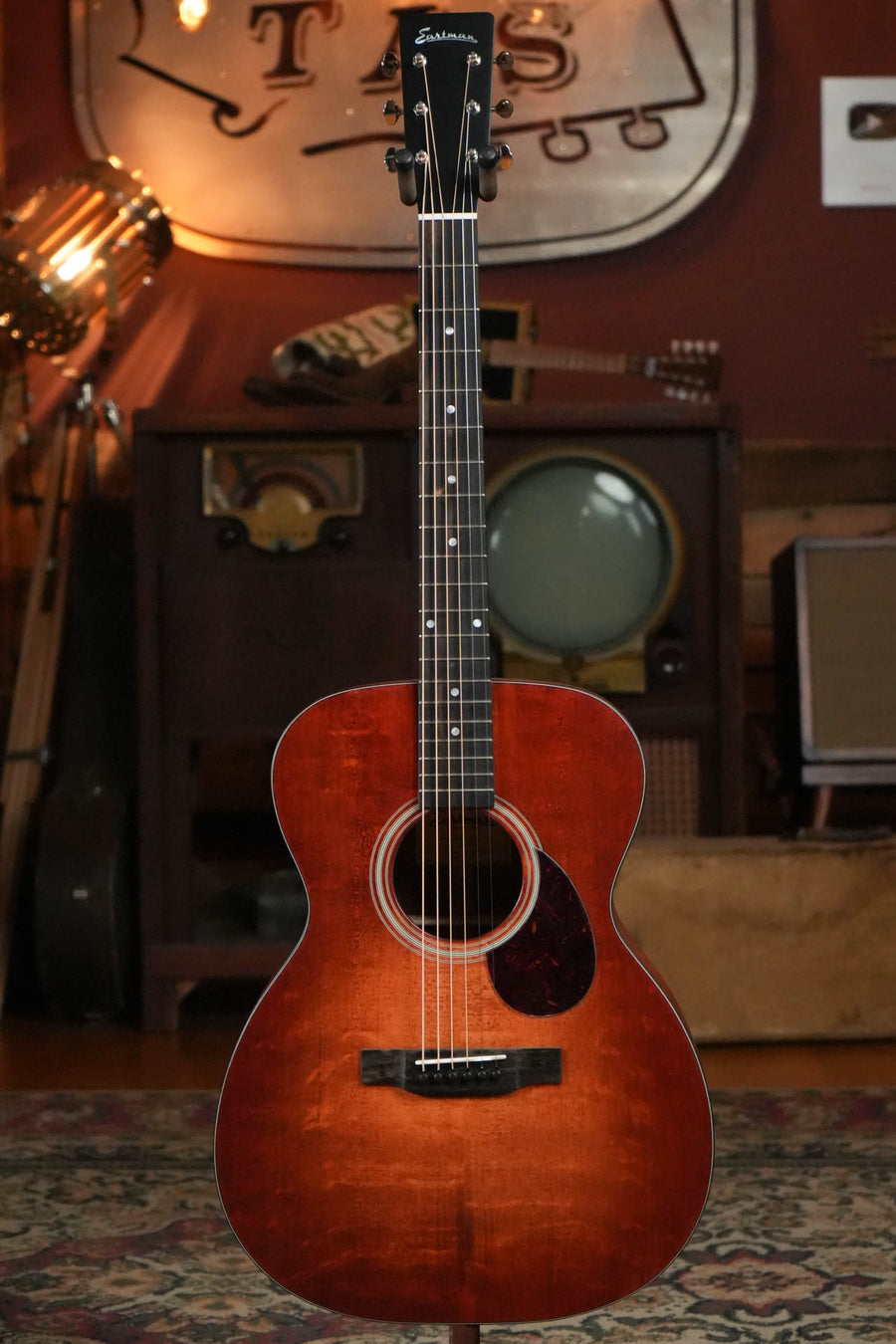 Eastman E1OM-CLA Classic Finish Orchestra Model Acoustic Guitar #1353
