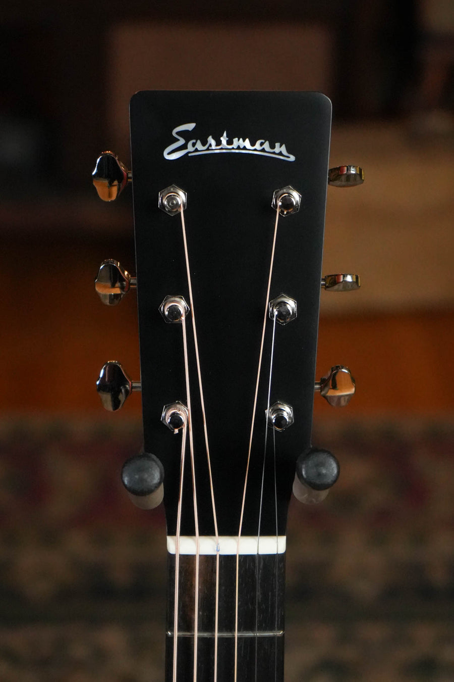 Eastman E1OM-CLA Classic Finish Orchestra Model Acoustic Guitar #1353