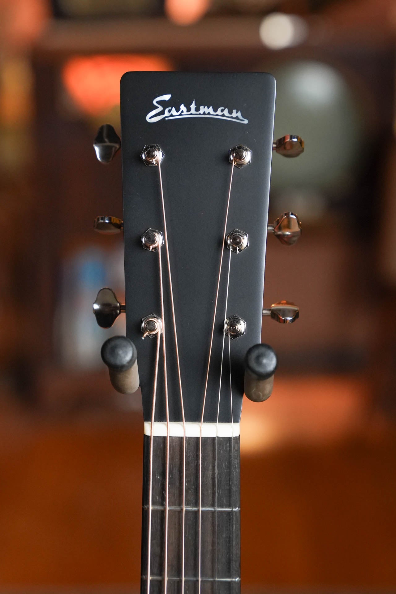 Eastman E1OM-CLA Classic Finish Orchestra Model Acoustic Guitar #5778