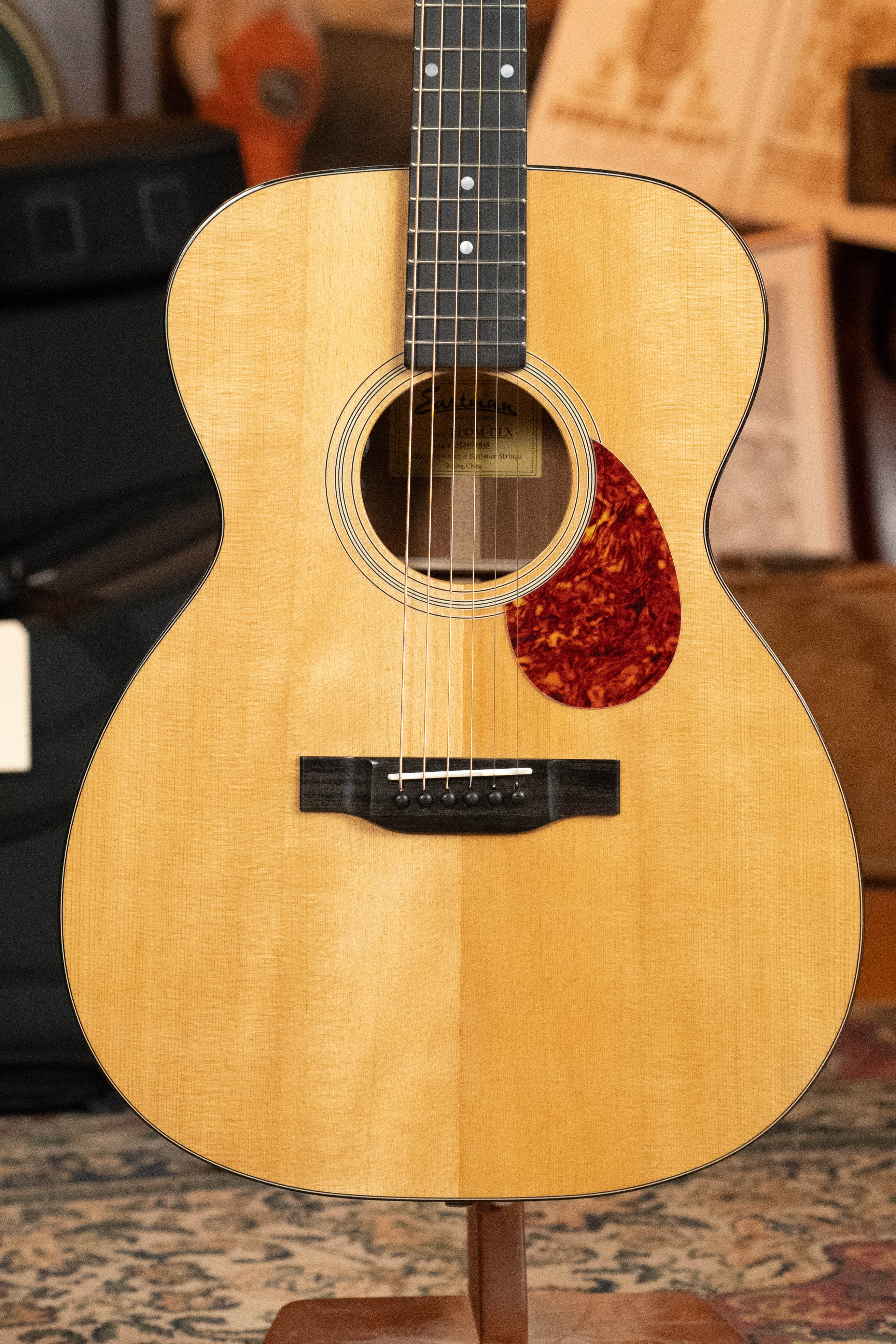 Eastman E1OM-DLX All Solid Sitka/Sapele Guitar w/Fishman Pickup #4848