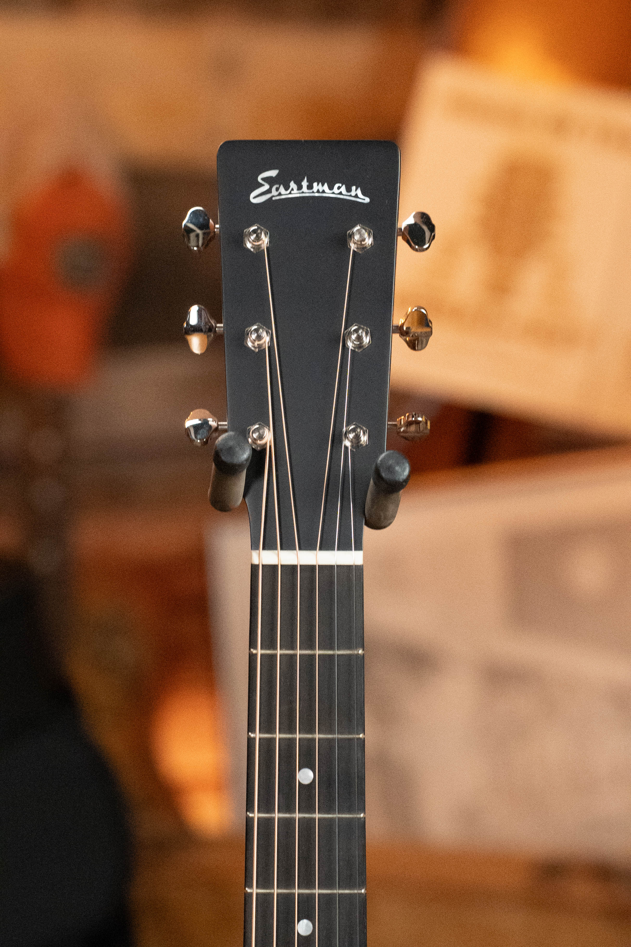 Eastman E1OM-DLX All Solid Sitka/Sapele Guitar w/Fishman Pickup #4848