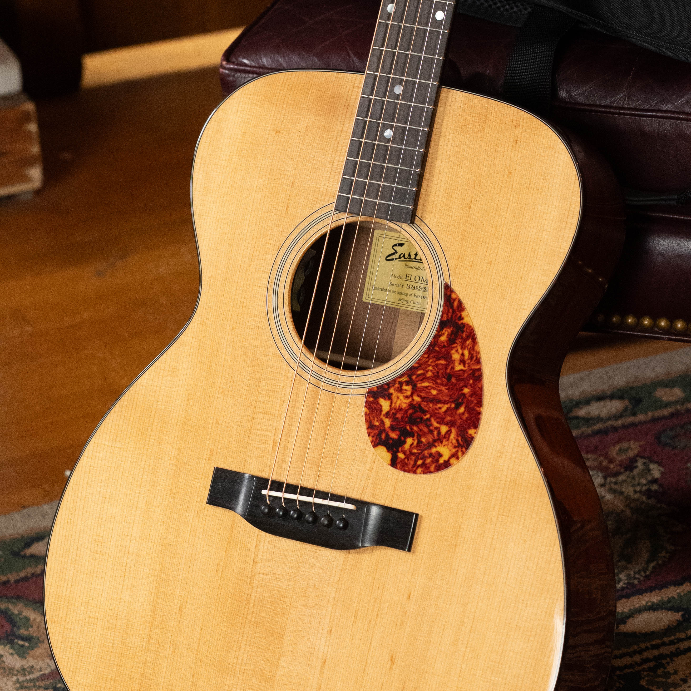 Eastman E1OM-DLX All Solid Sitka/Sapele OM Guitar w/Fishman Pickup #5652