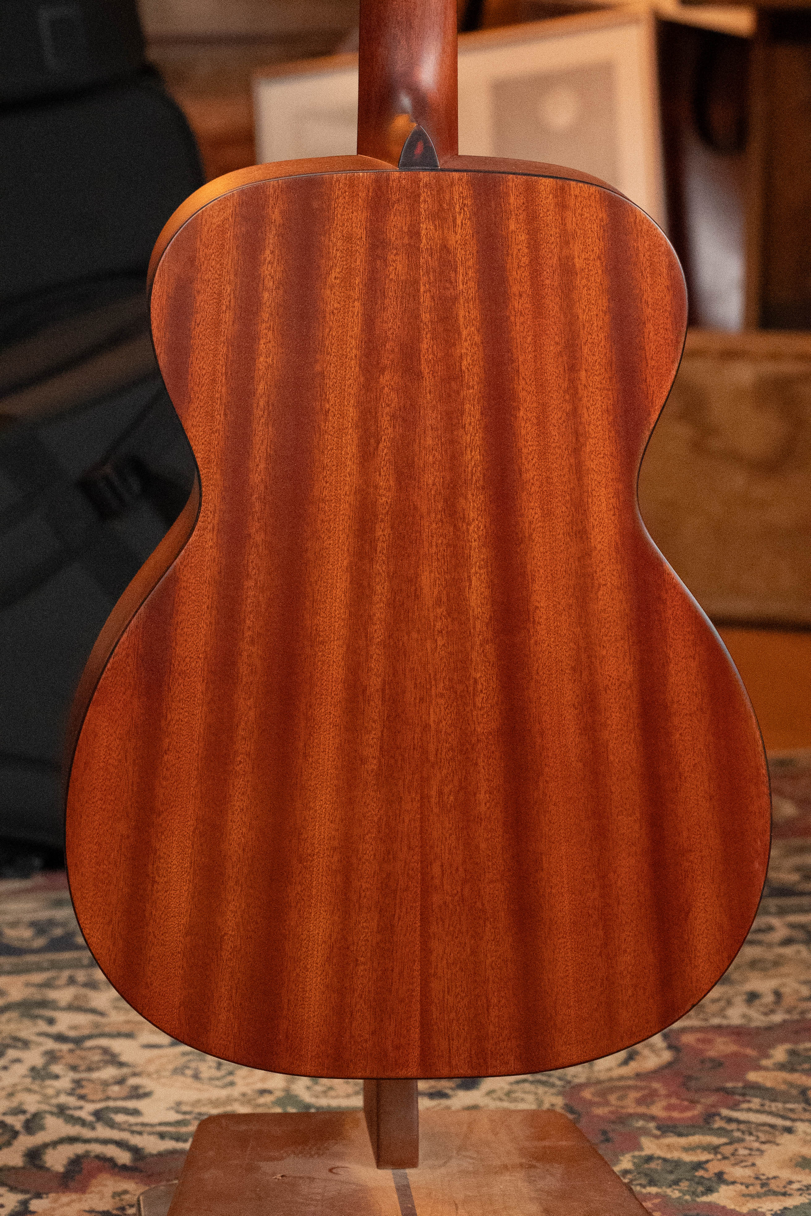 Eastman E1OM All Solid Sitka/Sapele Acoustic Guitar #8716