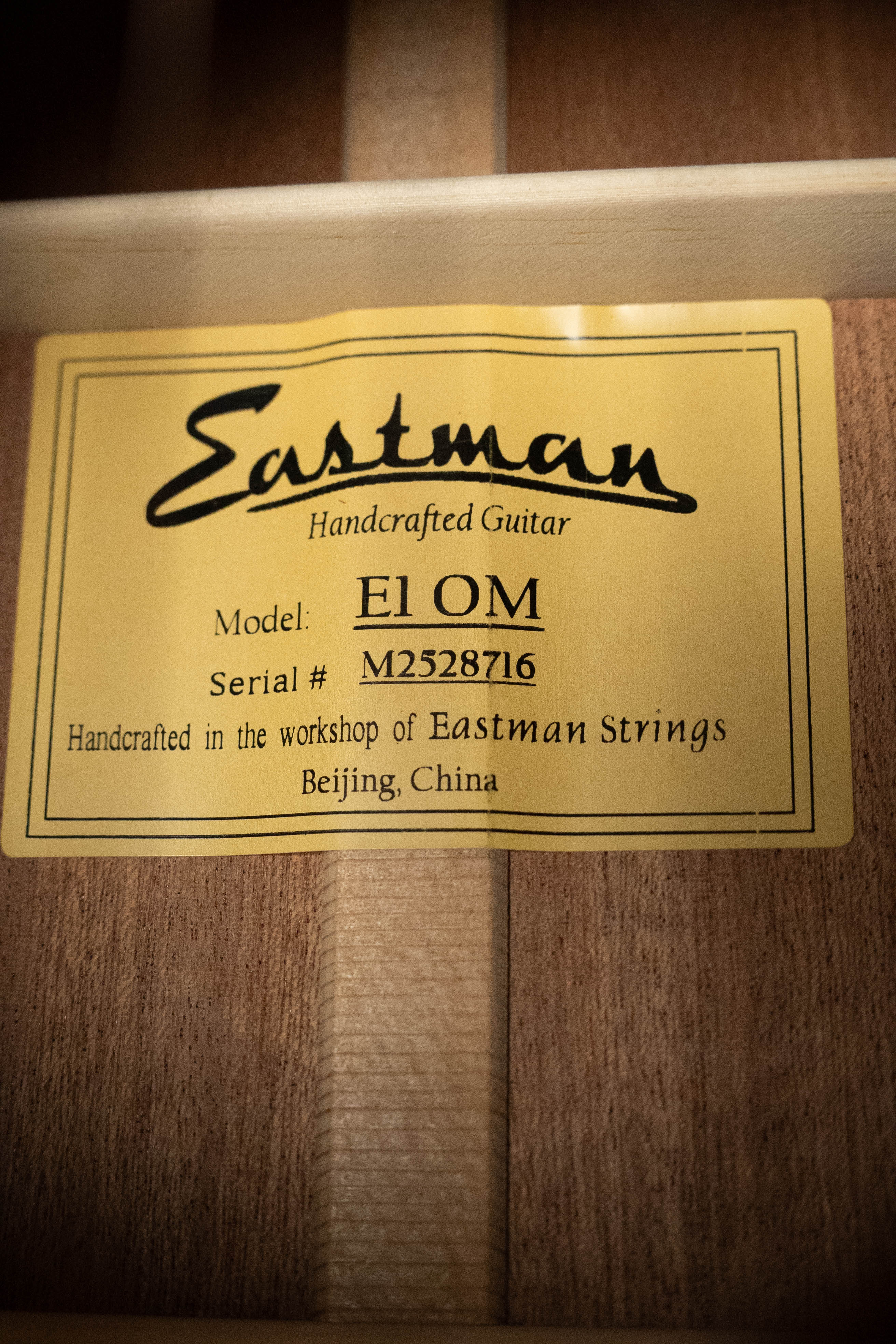 Eastman E1OM All Solid Sitka/Sapele Acoustic Guitar #8716