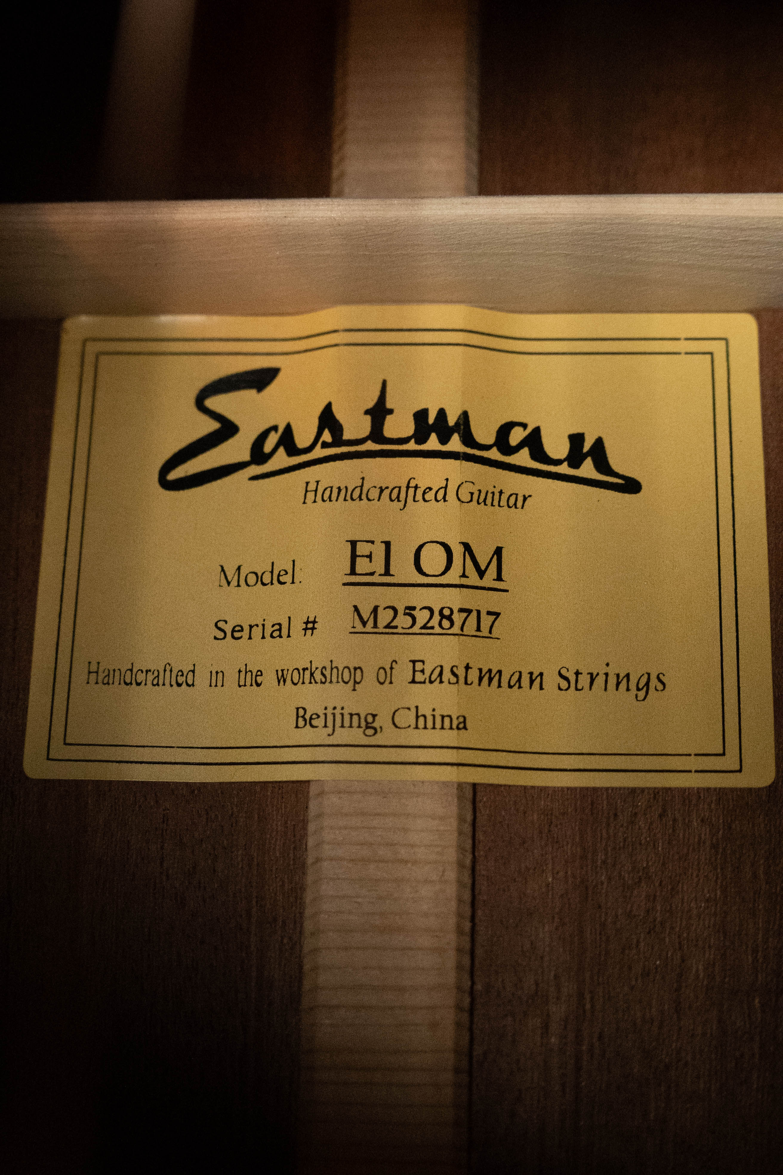 Eastman E1OM All Solid Sitka/Sapele Orchestra Model Acoustic Guitar #8717