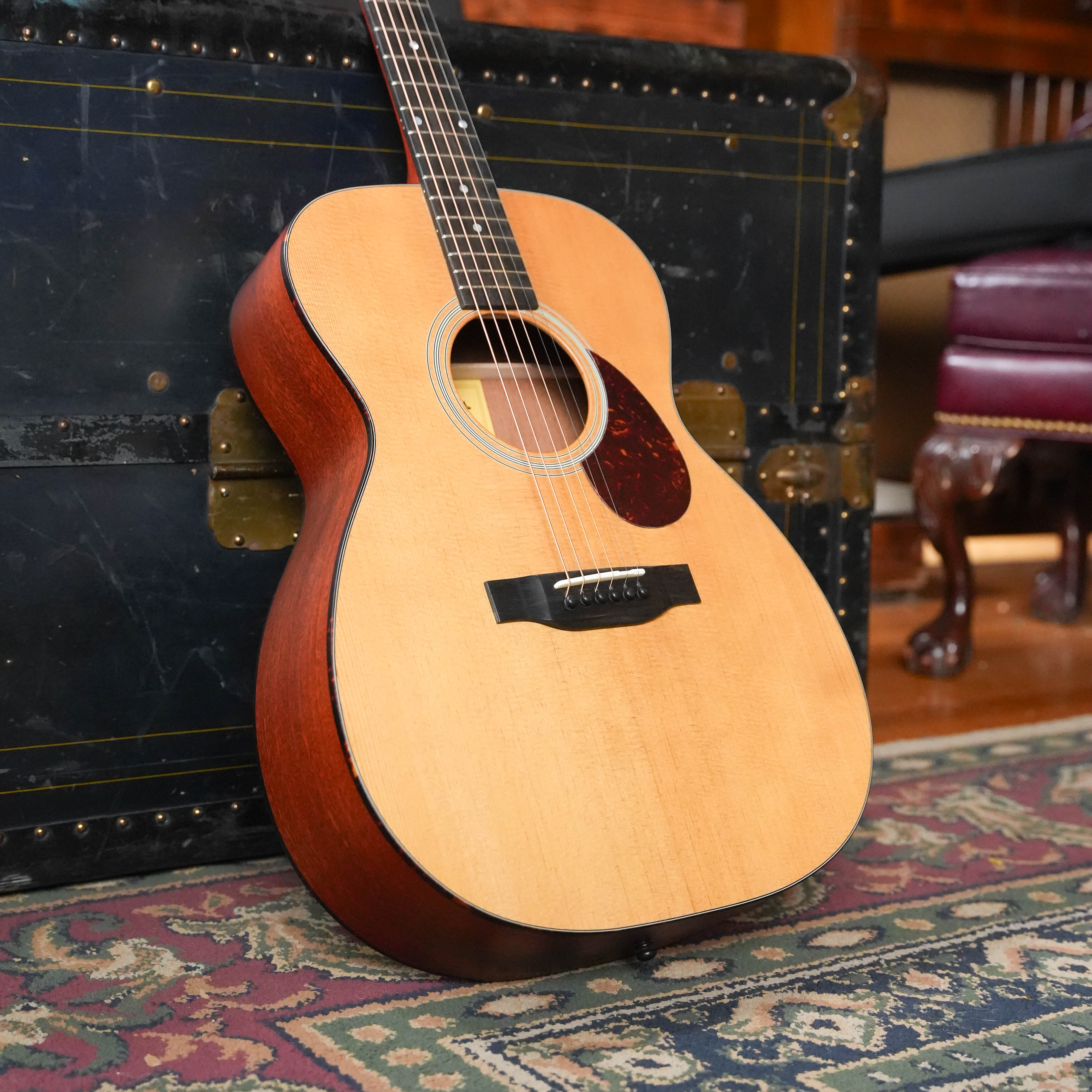 Eastman E1OM Orchestra Model Acoustic Guitar #1477