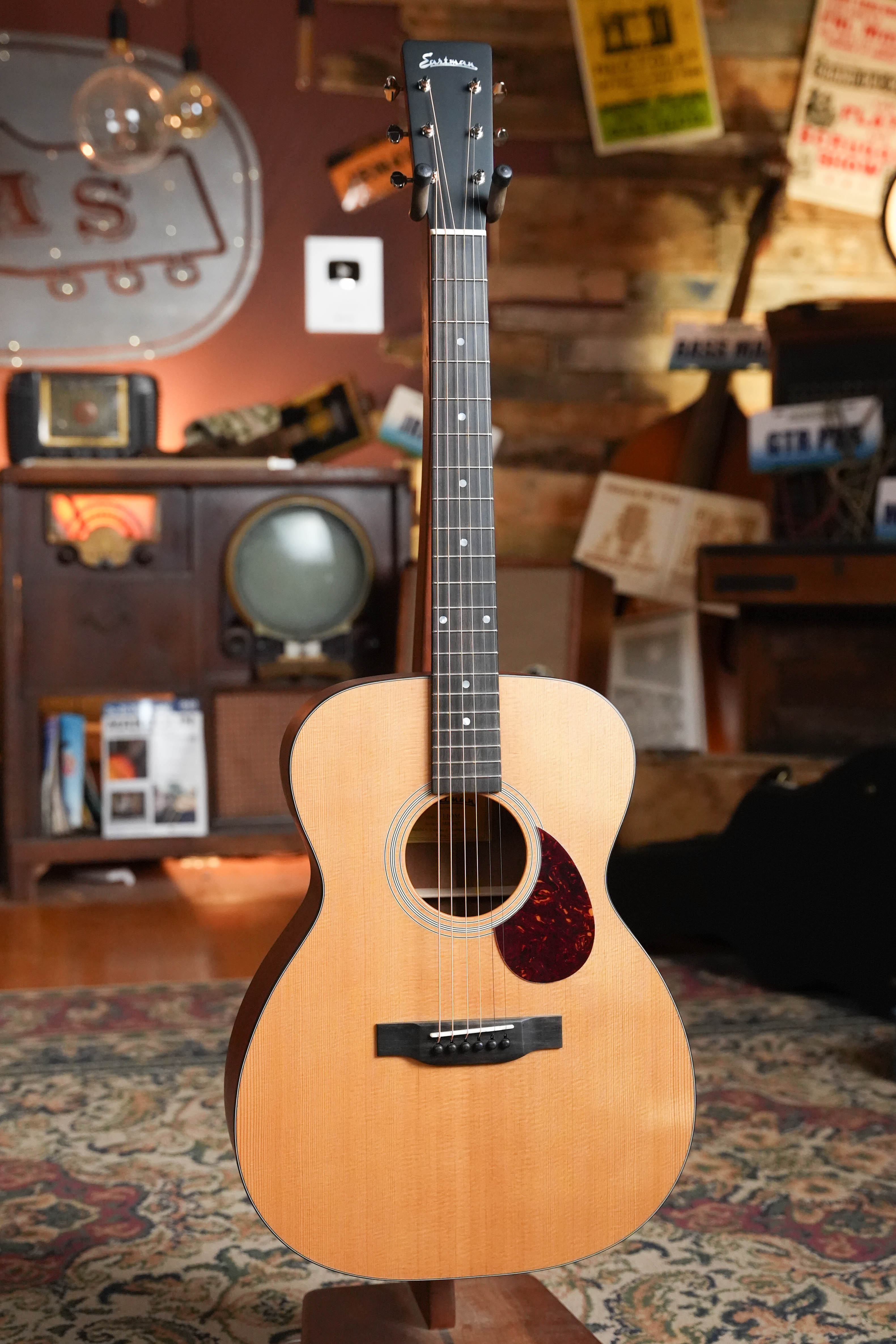 Eastman E1OM Orchestra Model Acoustic Guitar #1477