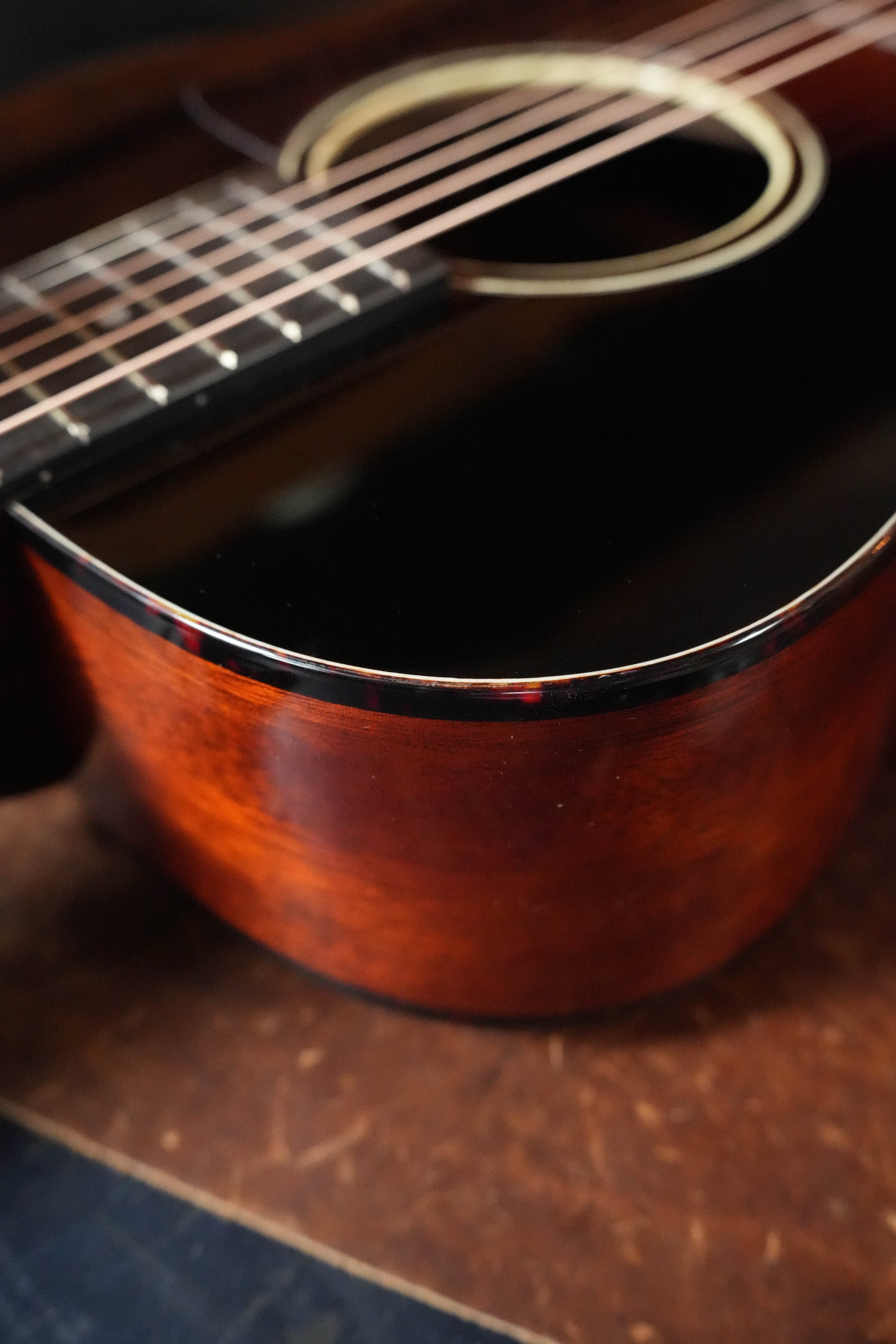Eastman E1OOSS-DLX-SB Sunburst 00 Acoustic-Electric Guitar #8804