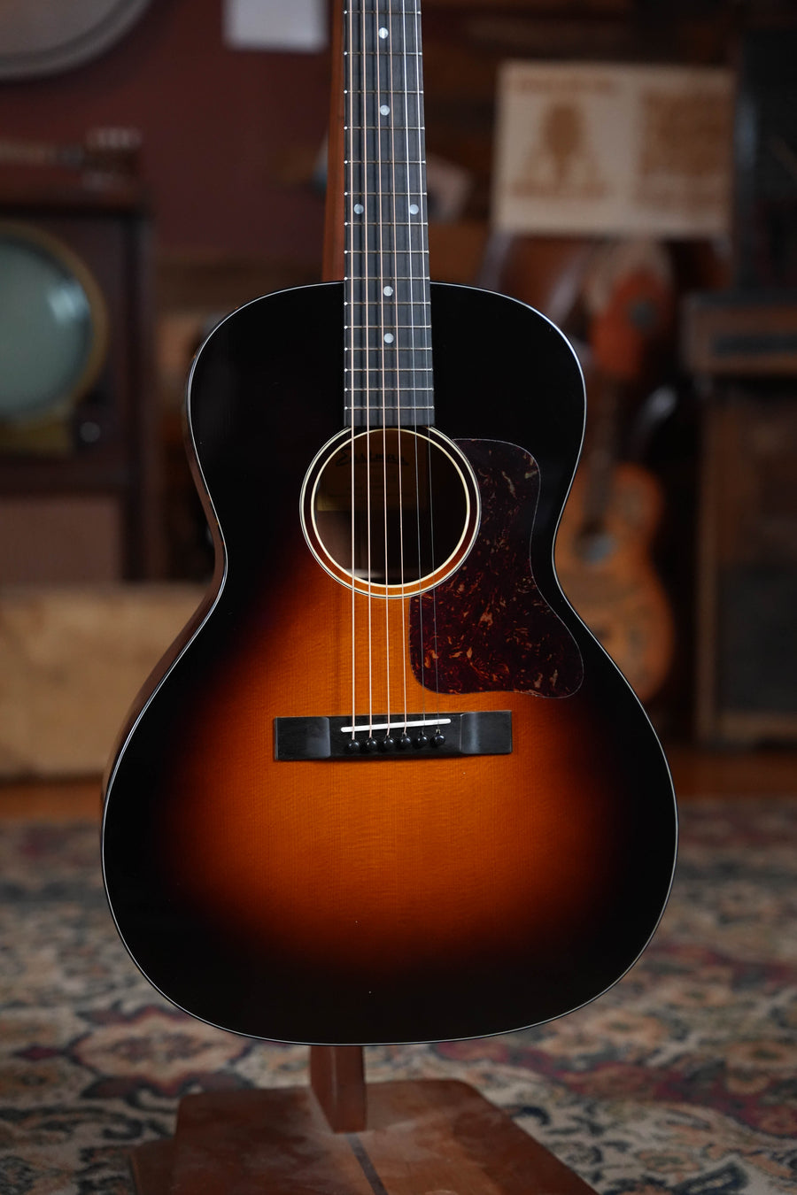 Eastman E1OOSS-DLX-SB Sunburst 00 Acoustic-Electric Guitar w/Fishman Pickup #5161