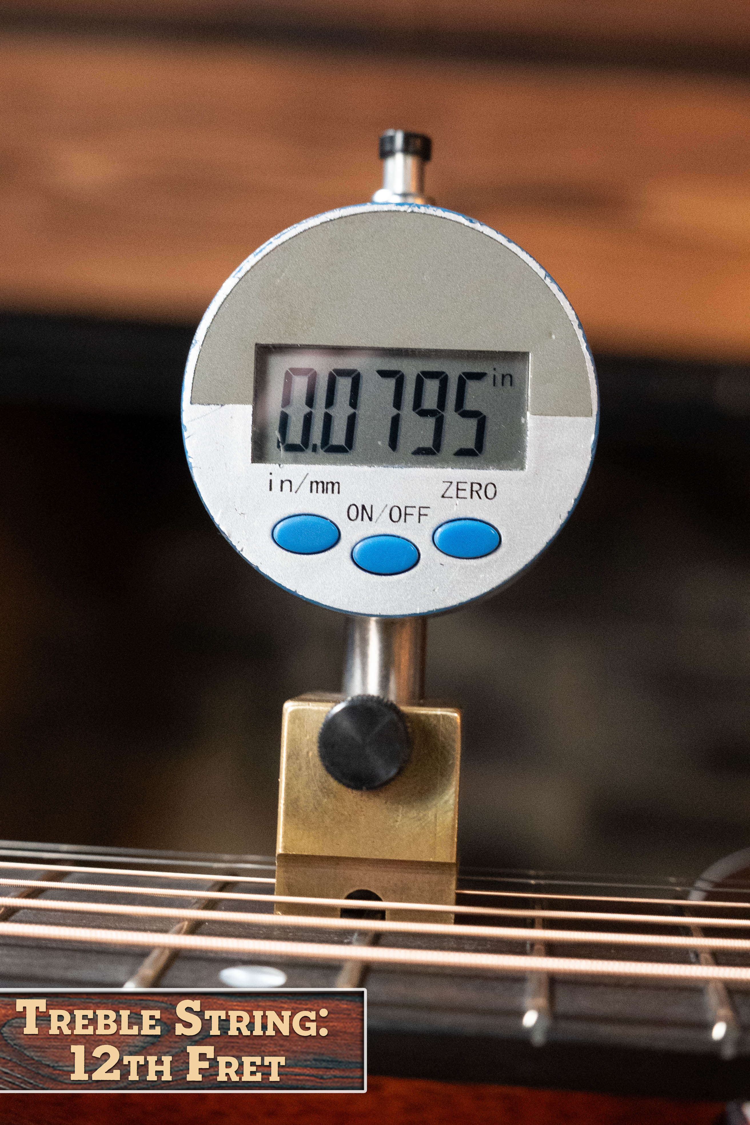 Eastman E1OOSS-SB Sitka/Sapele Sunburst OO Slope Shoulder Acoustic Guitar #0106