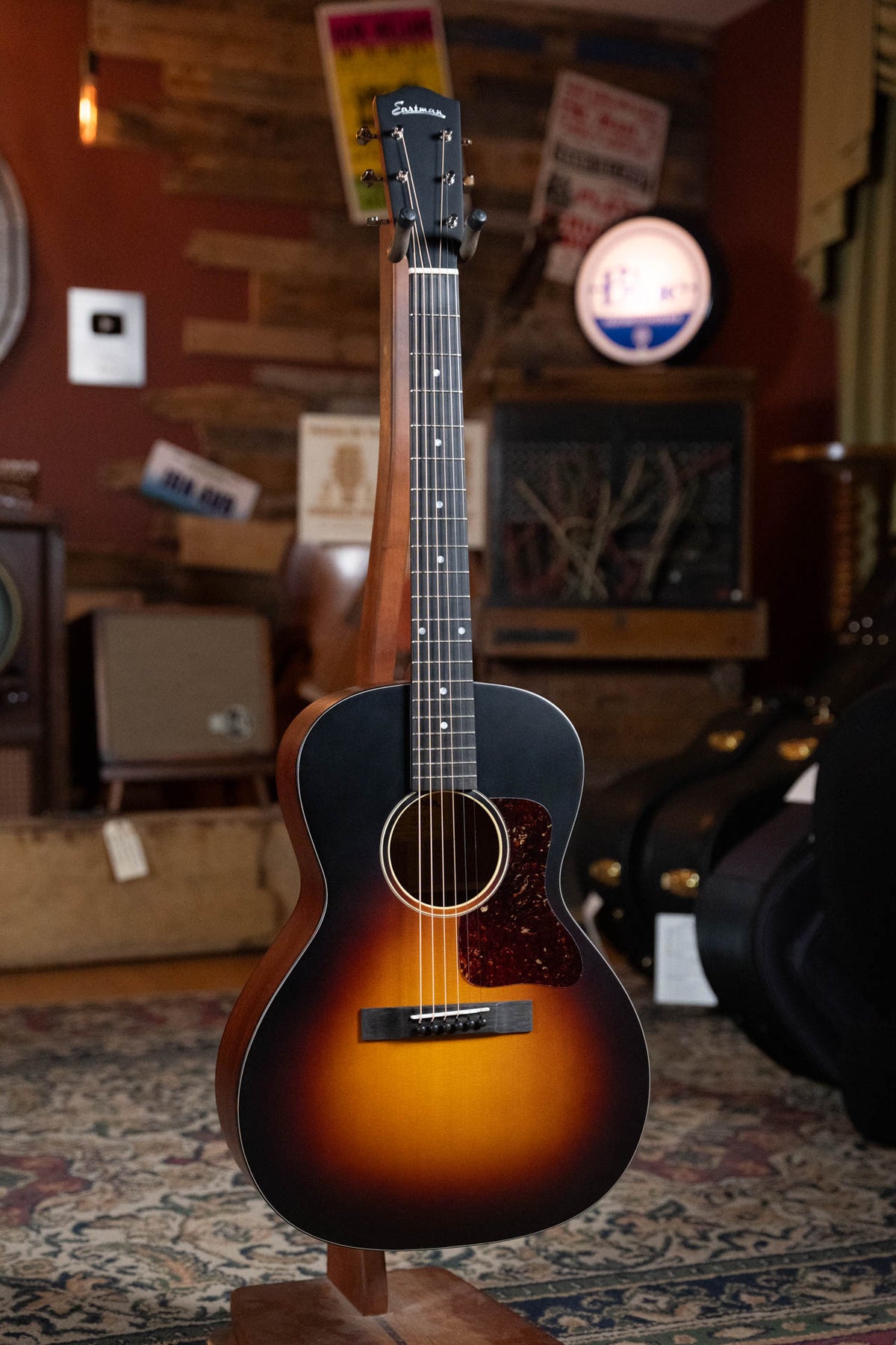 Eastman E1OOSS-SB Sunburst OO Slope Shoulder Acoustic Guitar #6926