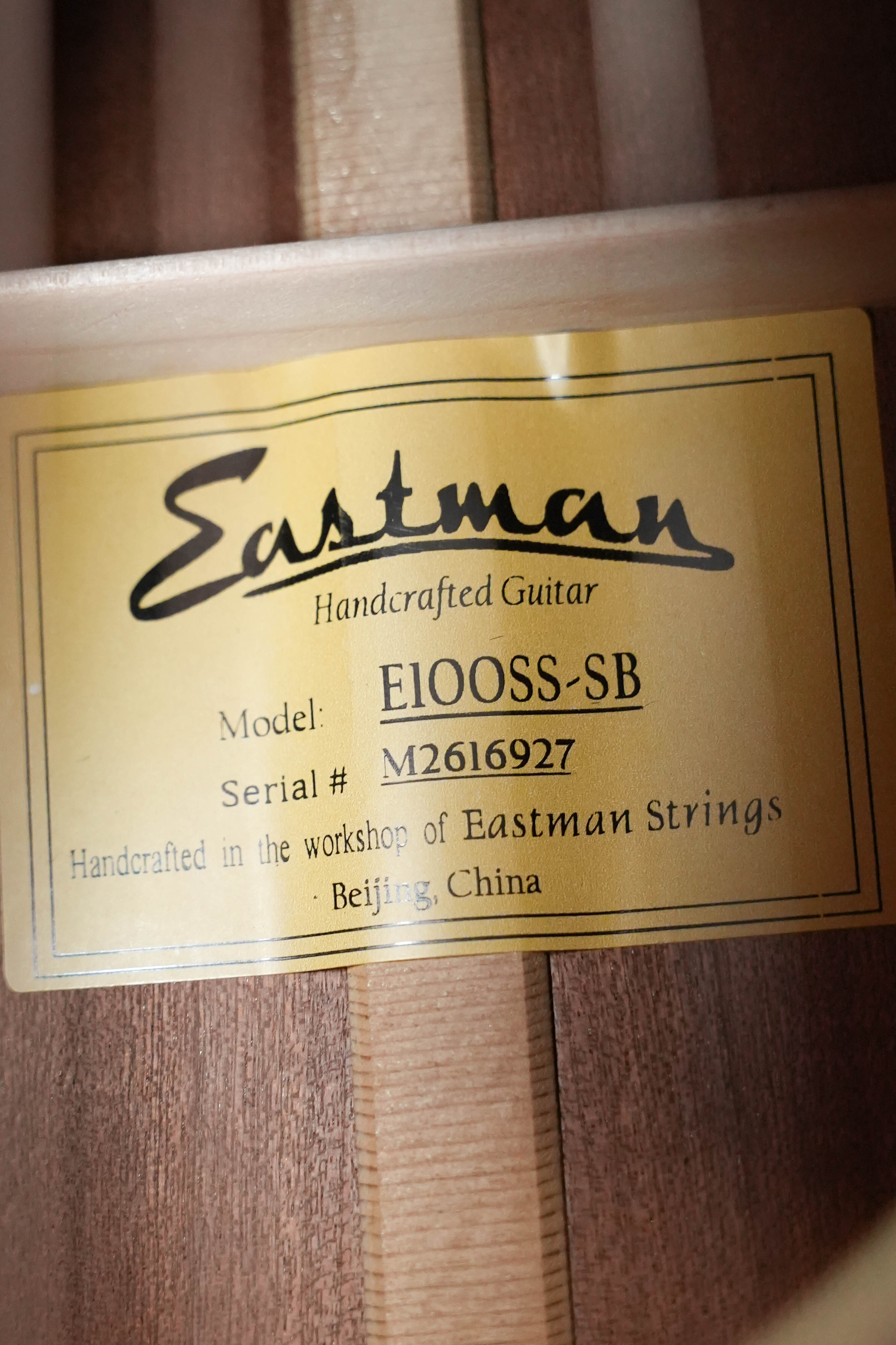 Eastman E1OOSS-SB Sunburst OO Slope Shoulder Acoustic Guitar #6927