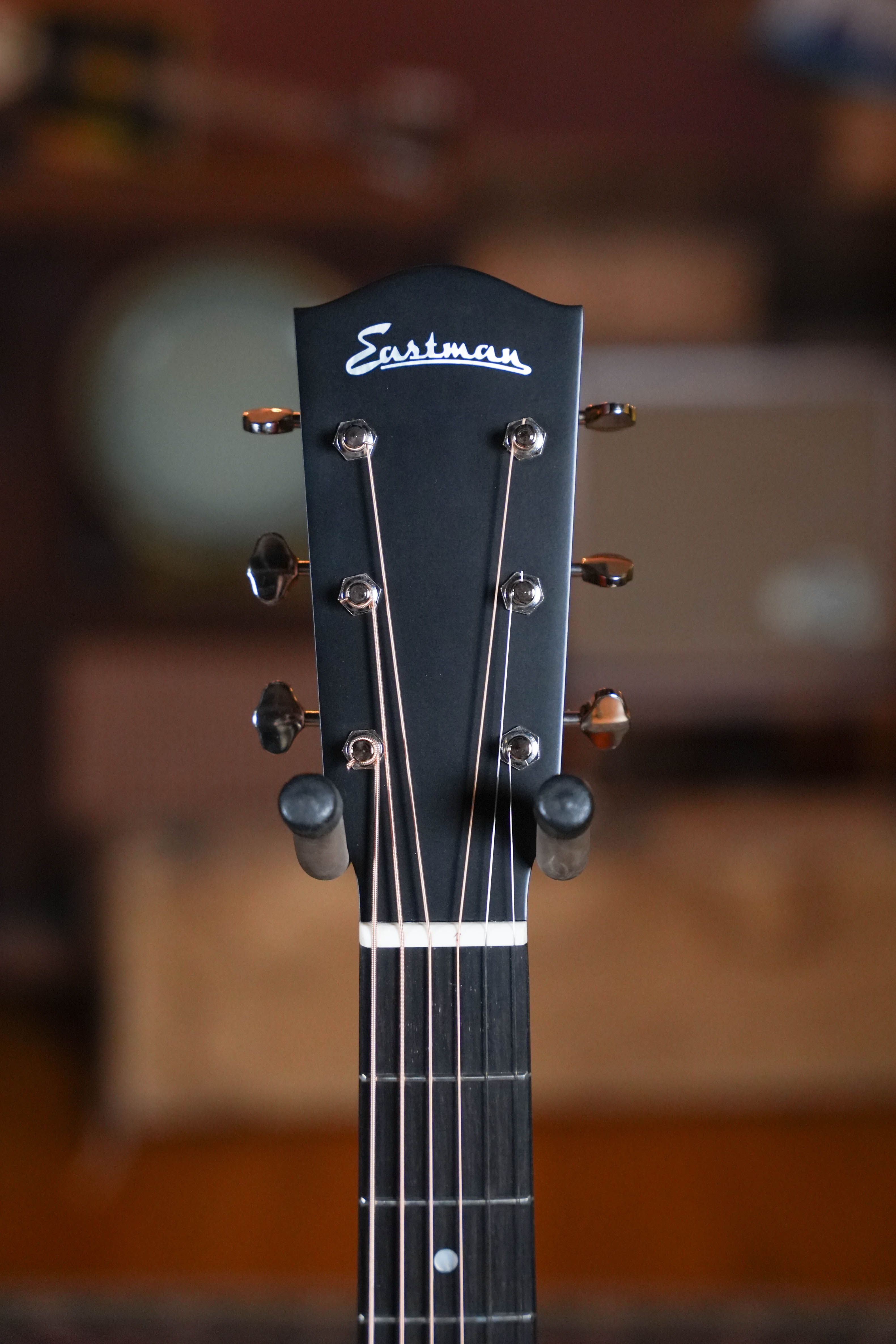 Eastman E1OOSS-SB Sunburst OO Slope Shoulder Acoustic Guitar #7474