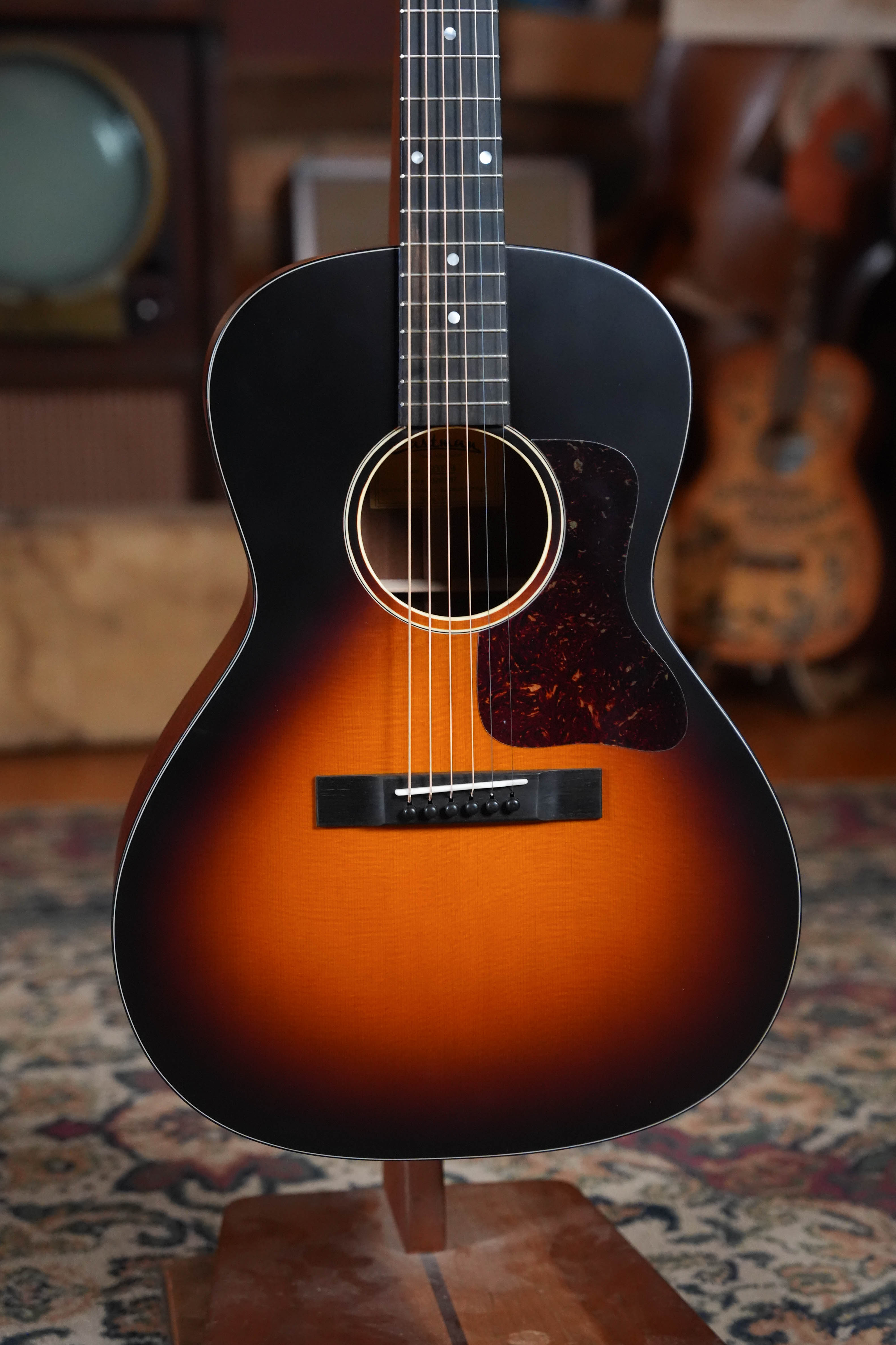 Eastman E1OOSS-SB Sunburst OO Slope Shoulder Acoustic Guitar #7487