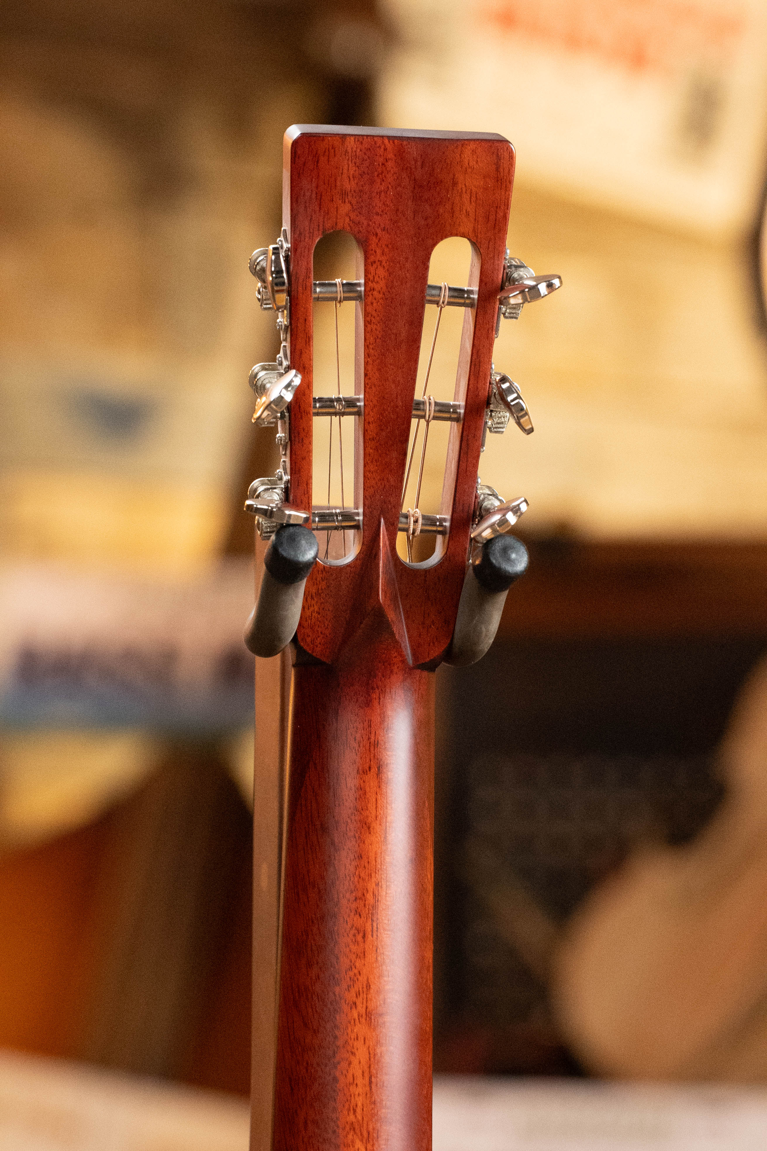 Eastman E1P-DLX-SB Sitka/Sapele Sunburst Parlor Guitar w/Fishman Pickup #9497