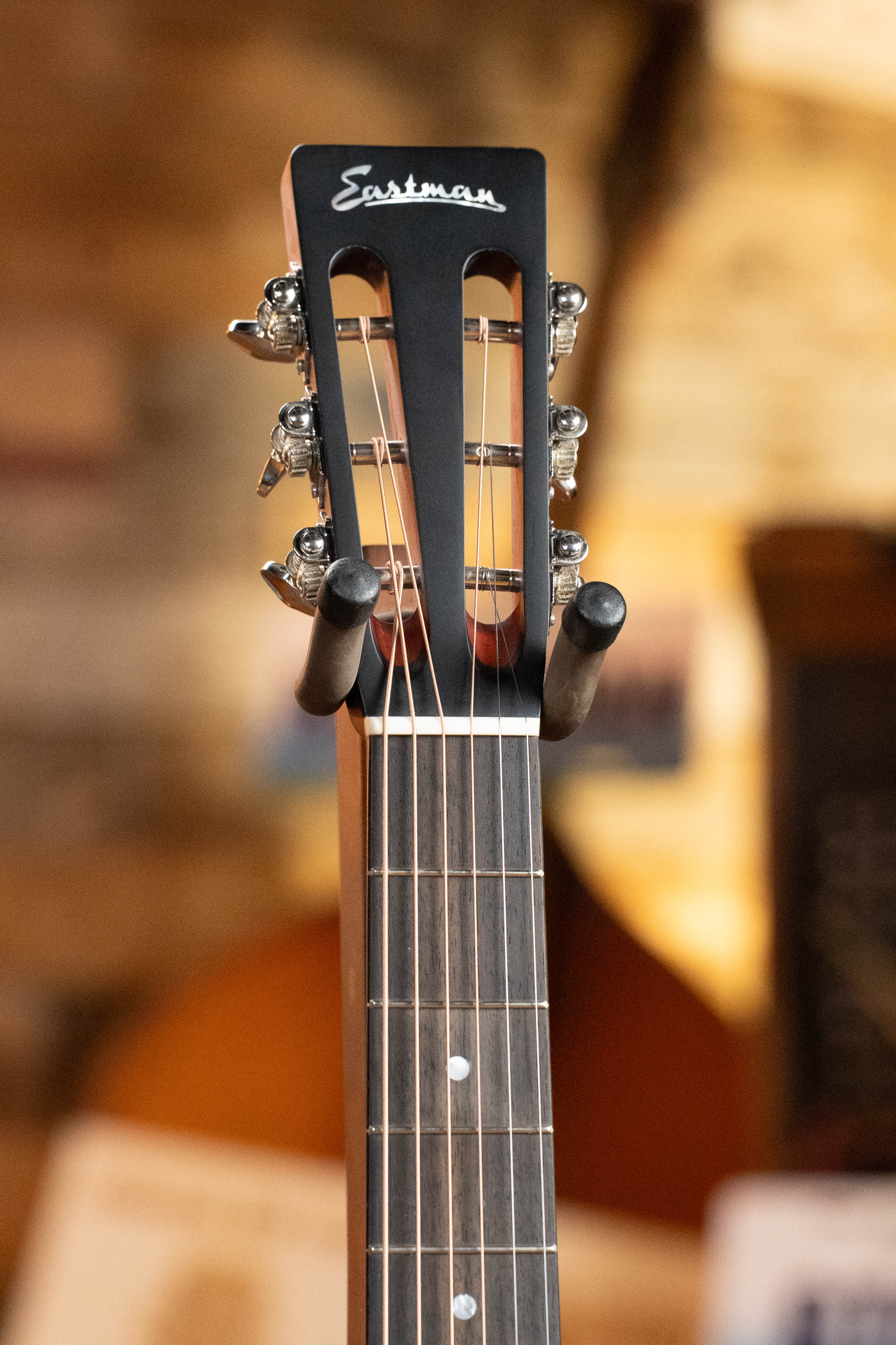 Eastman E1P-DLX-SB Sitka/Sapele Sunburst Parlor Guitar w/Fishman Pickup #9497