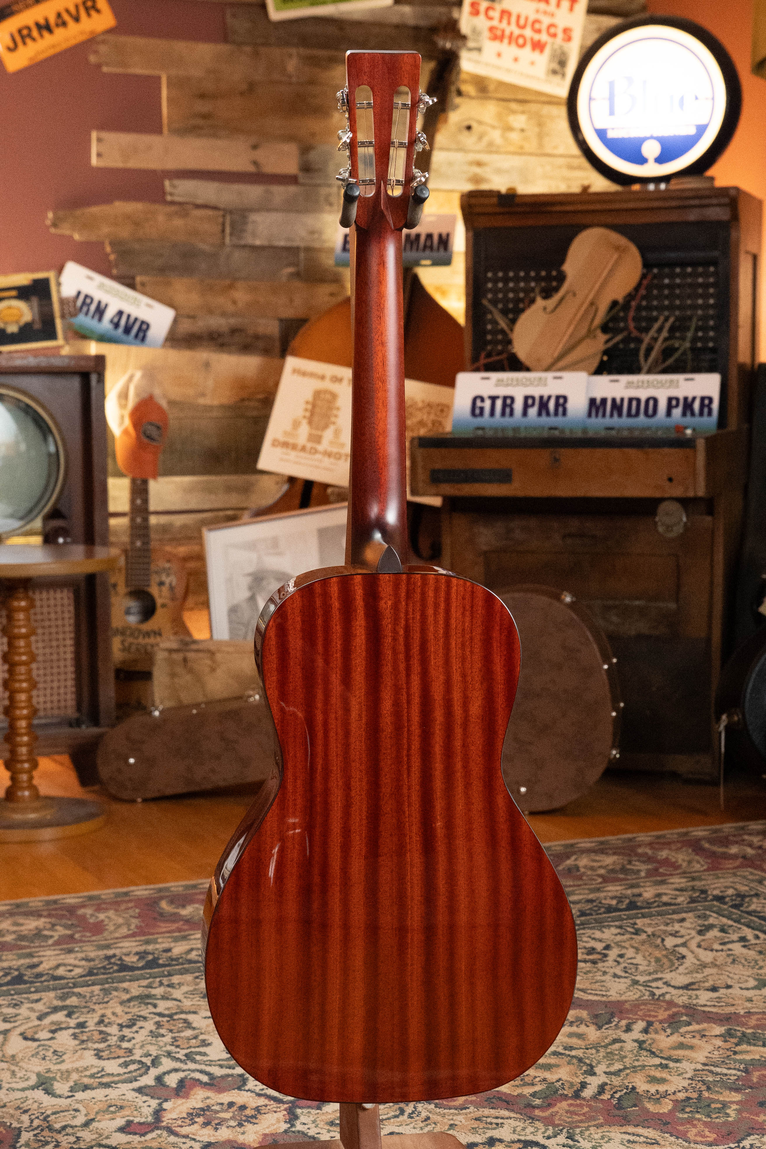 Eastman E1P-DLX-SB Sitka/Sapele Sunburst Parlor Guitar w/Fishman Pickup #9497