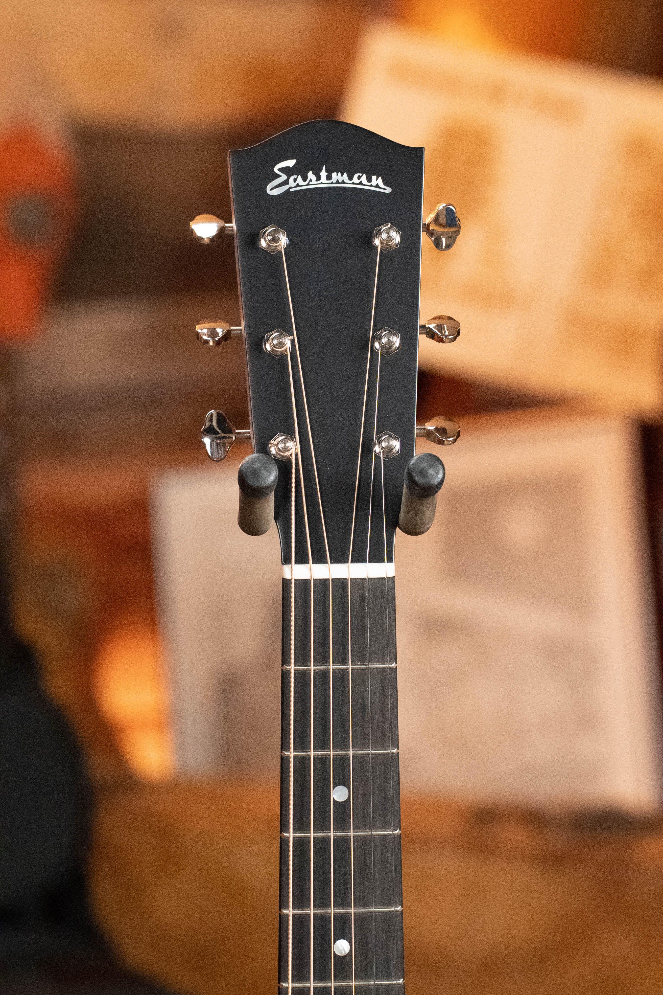 Eastman E1SS-SB Sitka/Sapele Sunburst Slope Shoulder Dreadnought Acoustic Guitar #1441