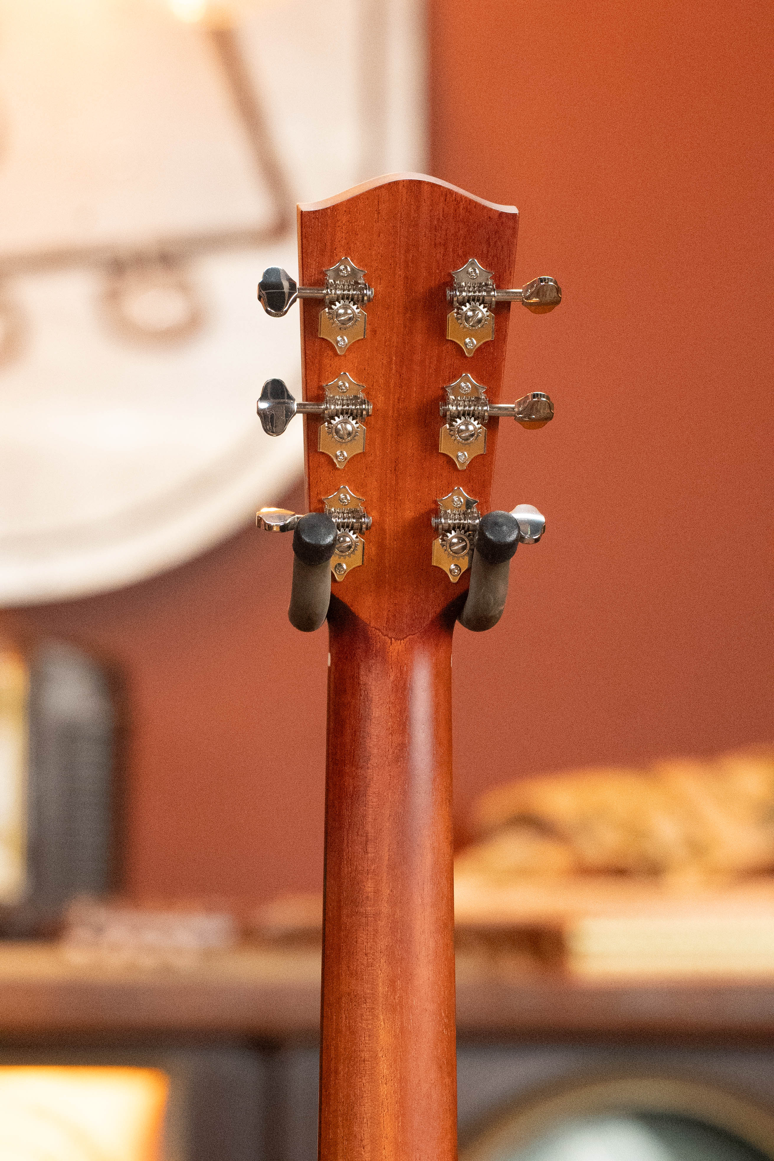 Eastman E1SS-SB Sitka/Sapele Sunburst Slope Shoulder Dreadnought Acoustic Guitar #8064