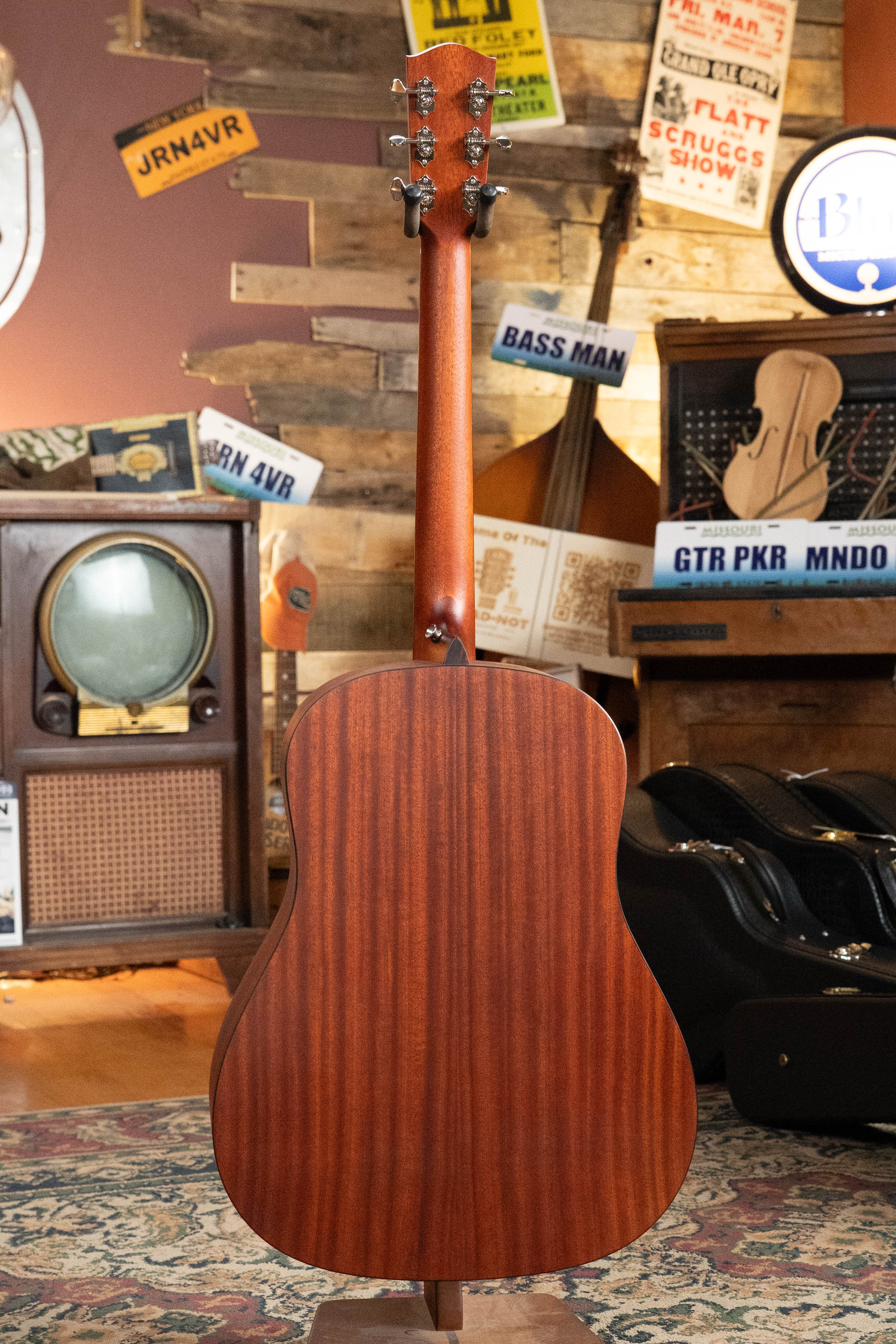 Eastman E1SS-SB Sitka/Sapele Sunburst Slope Shoulder Dreadnought Acoustic Guitar #8069