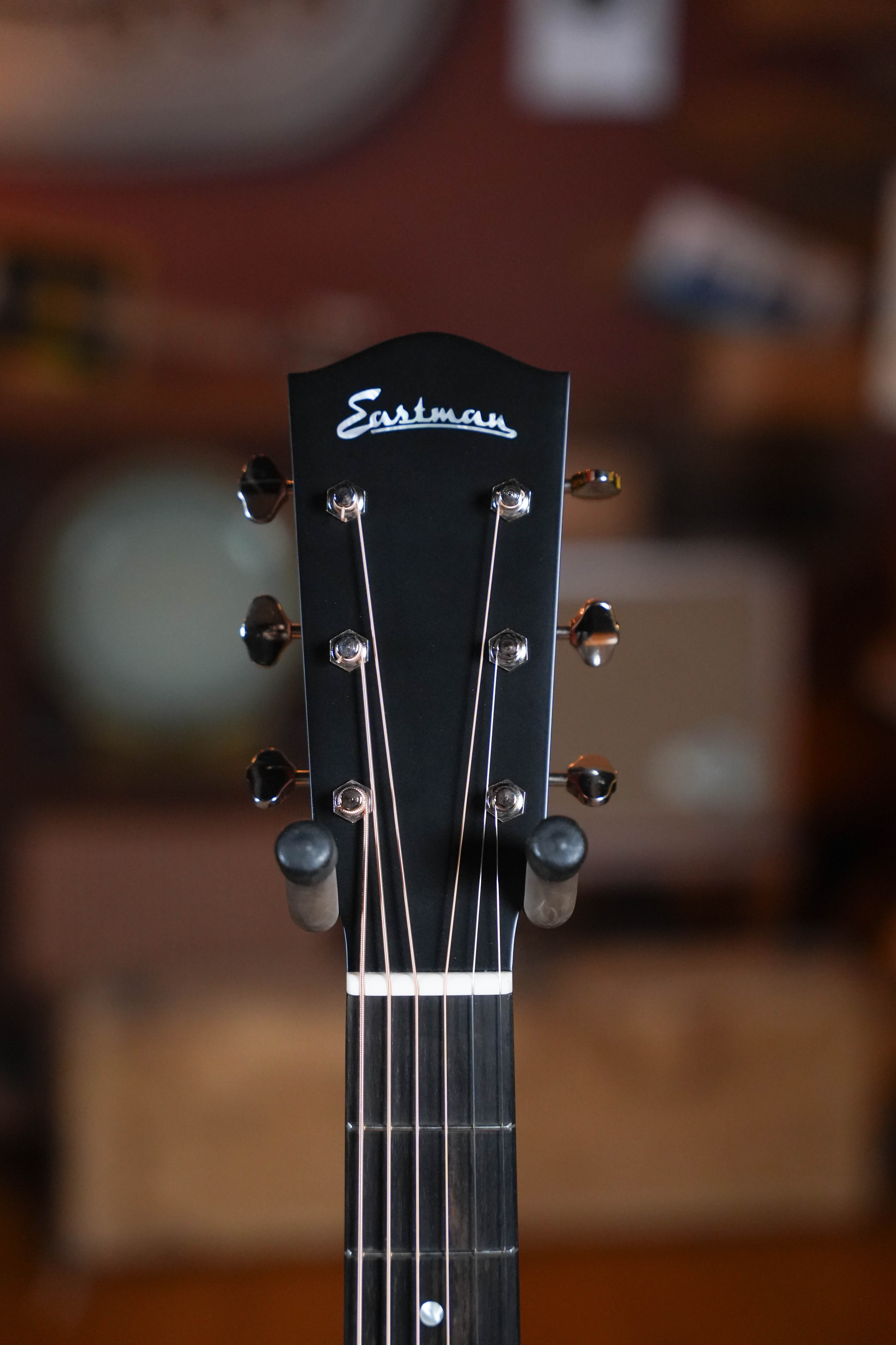 Eastman E1SS-SB Sunburst Slope Shoulder Dreadnought Acoustic Guitar #6203