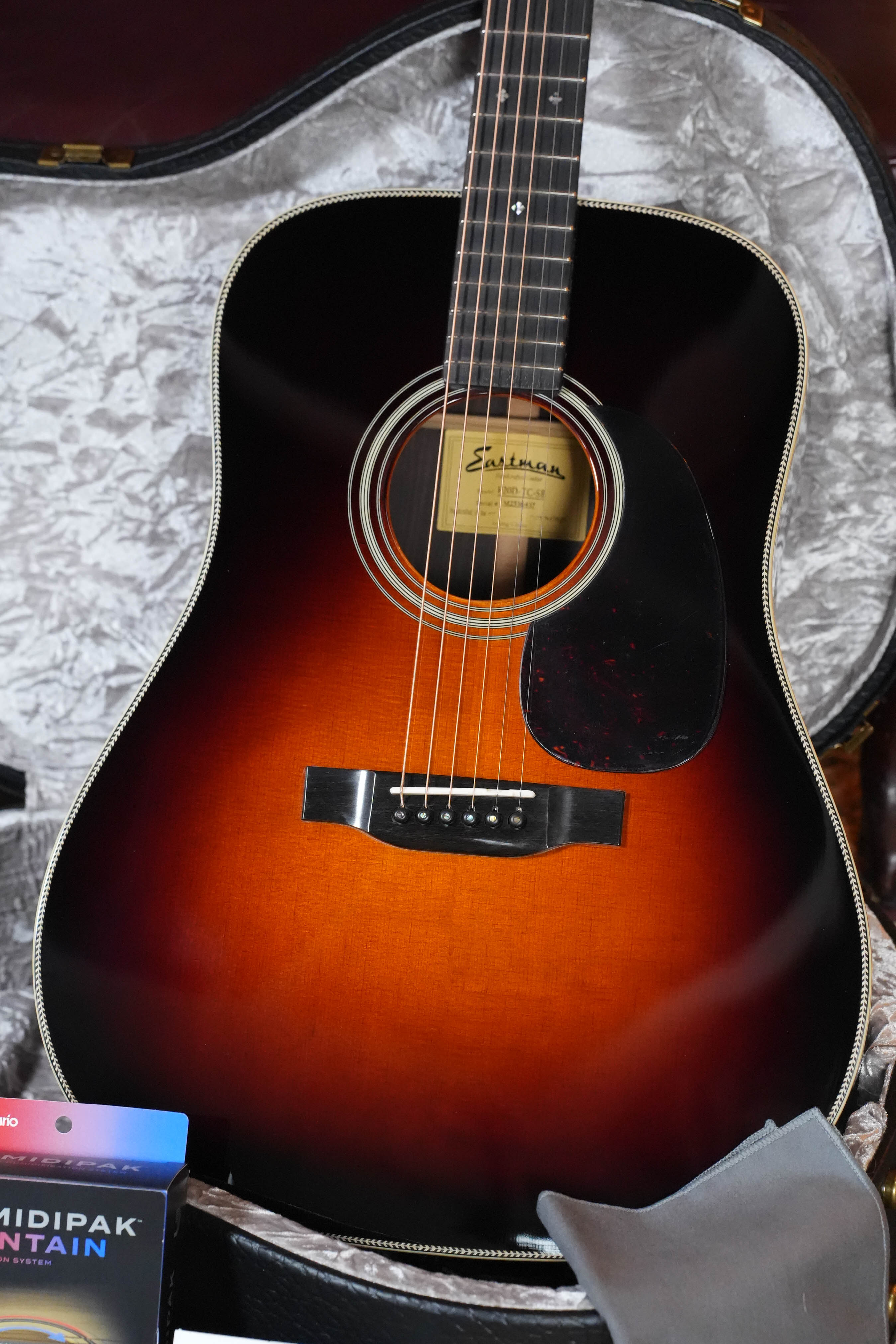 Eastman E20D-TC-SB Thermo-Cured Adirondack/Rosewood Dreadnought Acoustic Guitar #6437
