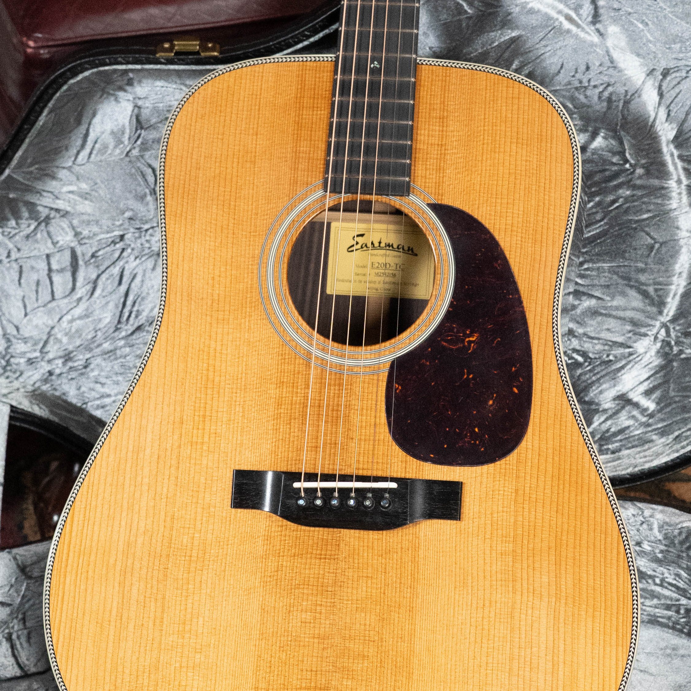 Eastman E20D-TC Thermo-Cured Adirondack/Rosewood Dreadnought Acoustic Guitar #2156