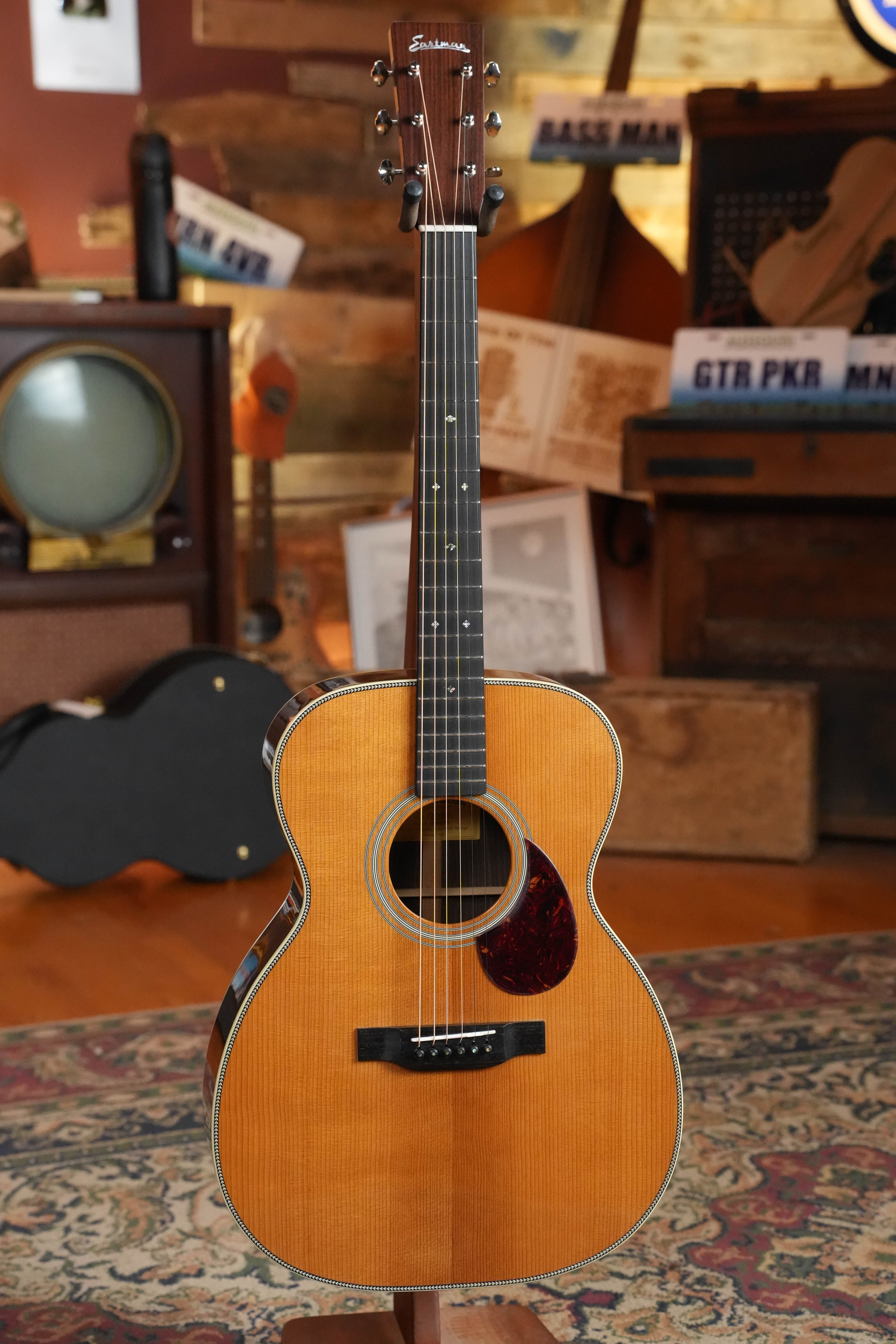 Eastman E20OM-TC Thermo-Cured Adirondack/Rosewood Orchestra Model Acoustic Guitar #2768