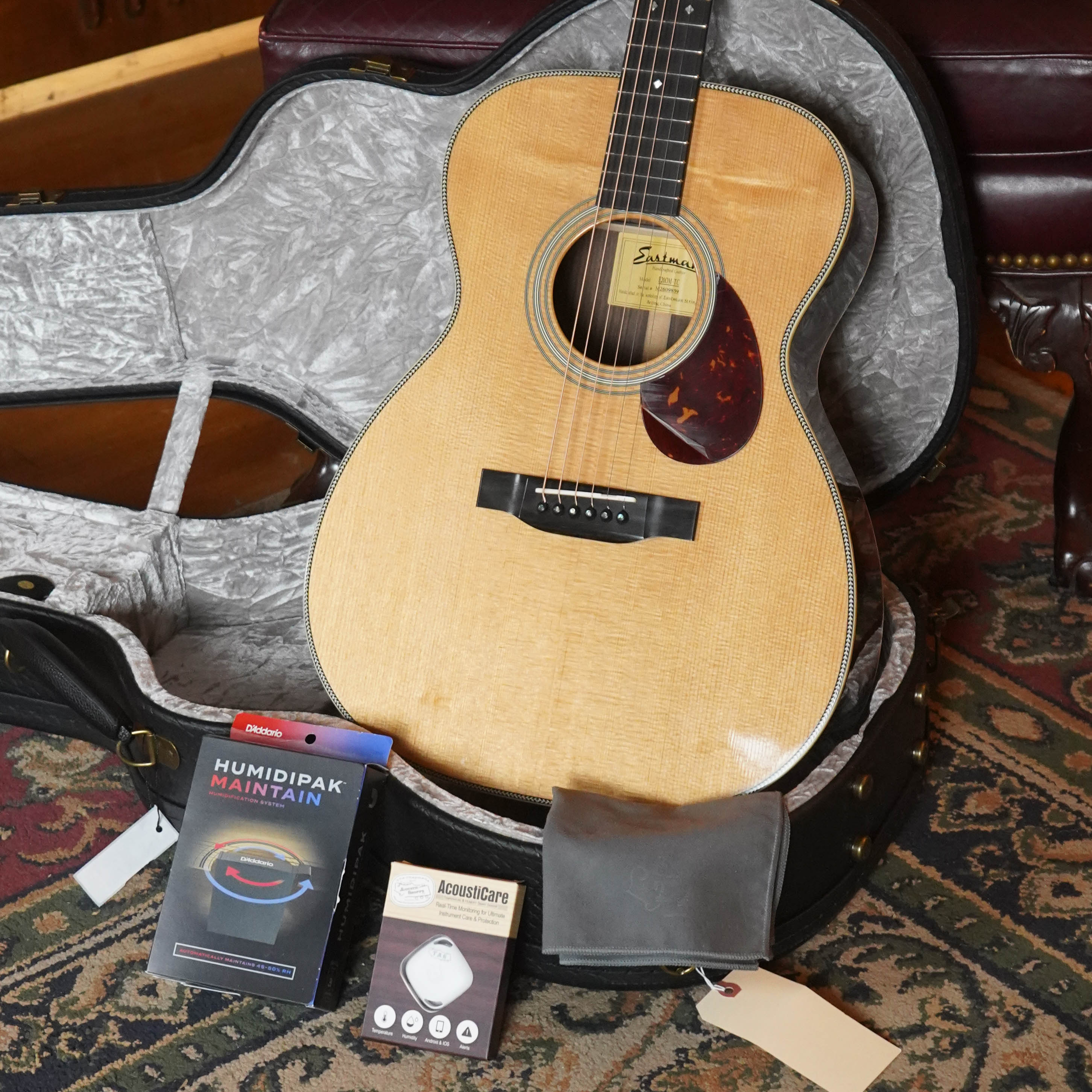 Eastman E20OM-TC Thermo-Cured Adirondack/Rosewood Orchestra Model Acoustic Guitar #9859