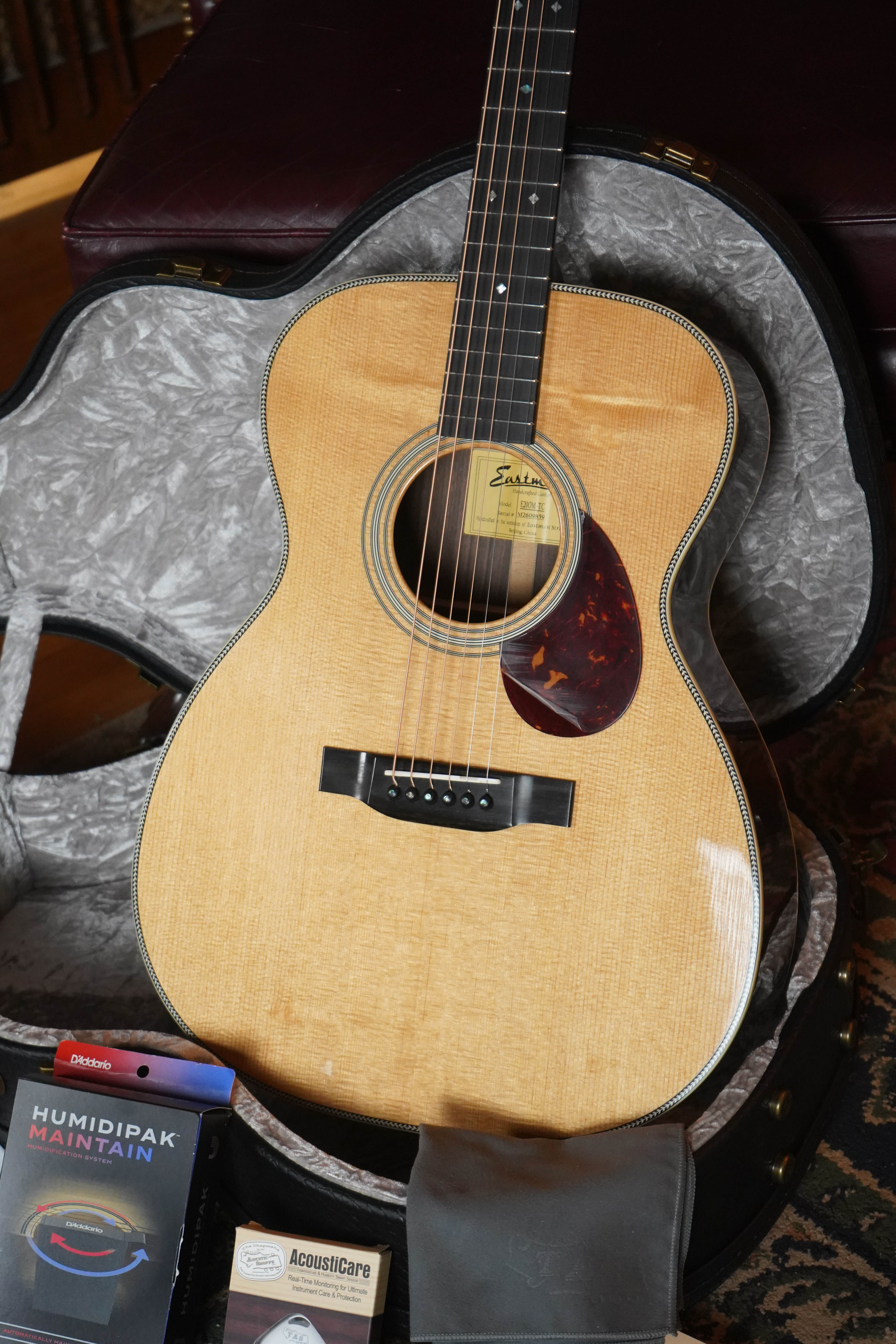 Eastman E20OM-TC Thermo-Cured Adirondack/Rosewood Orchestra Model Acoustic Guitar #9859