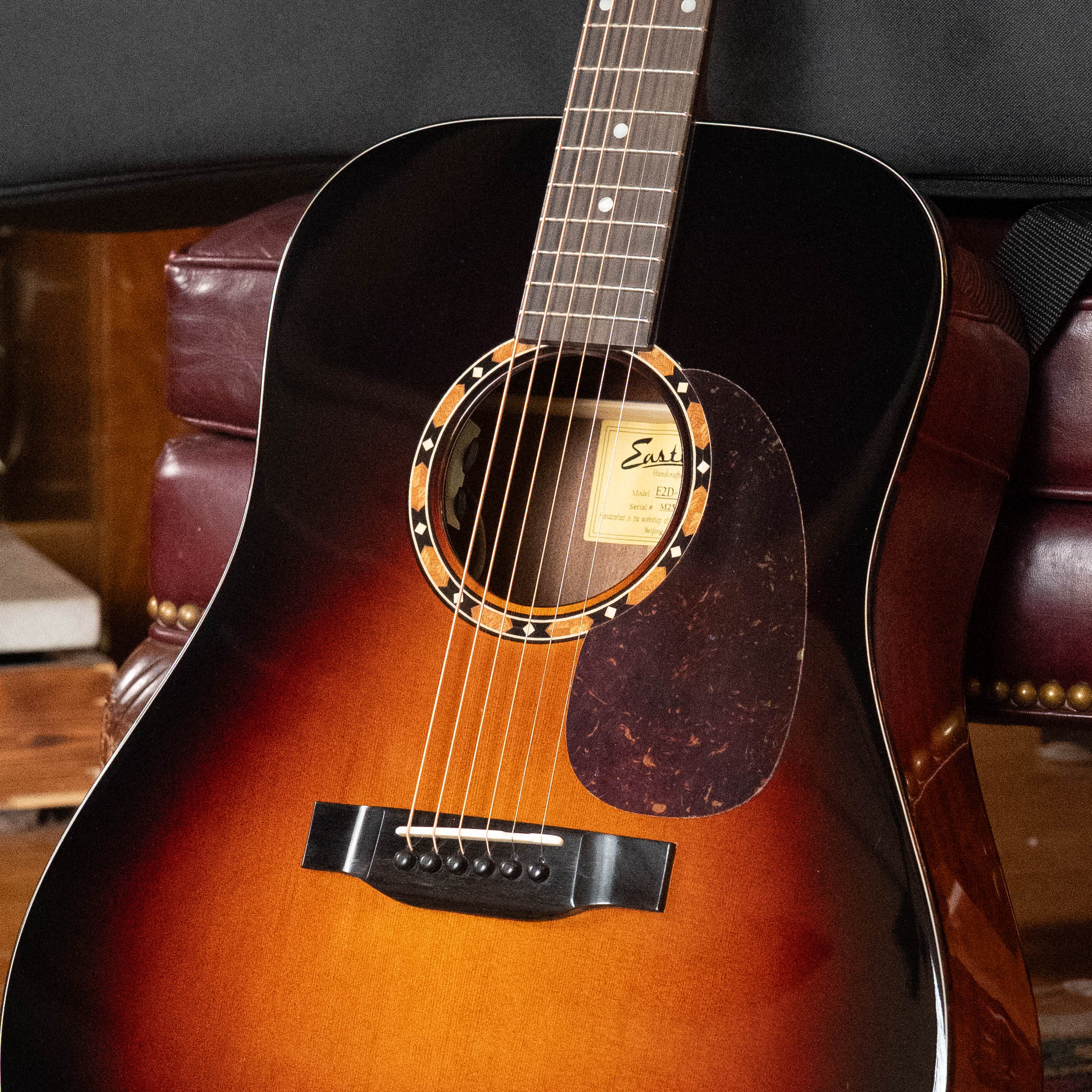 Eastman E2D-DLX-SB Cedar/Sapele Sunburst Dreadnought Guitar w/Fishman Pickup #5778