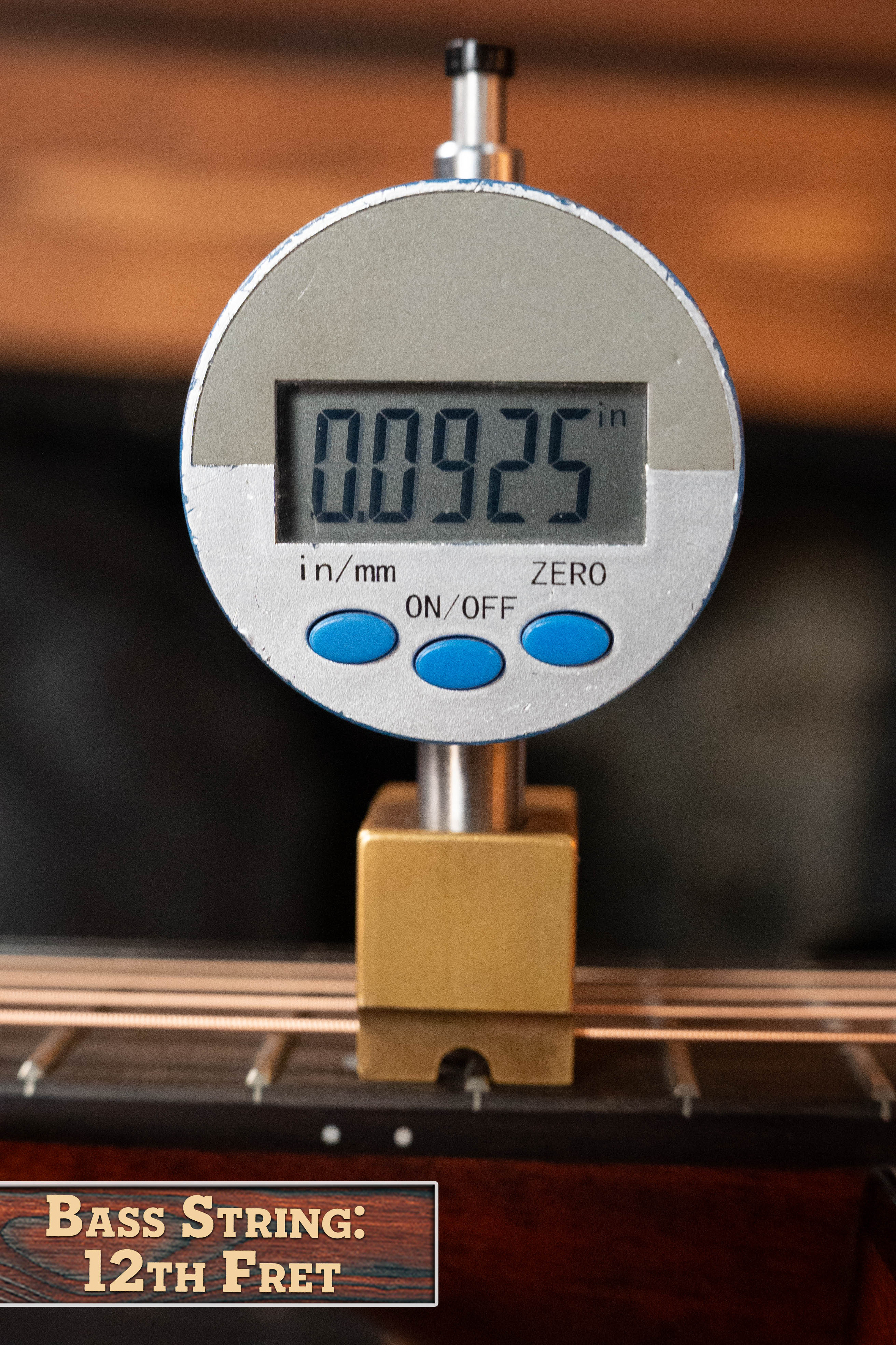 Eastman E2D-DLX-SB Cedar/Sapele Sunburst Dreadnought Guitar w/Fishman Pickup #5778