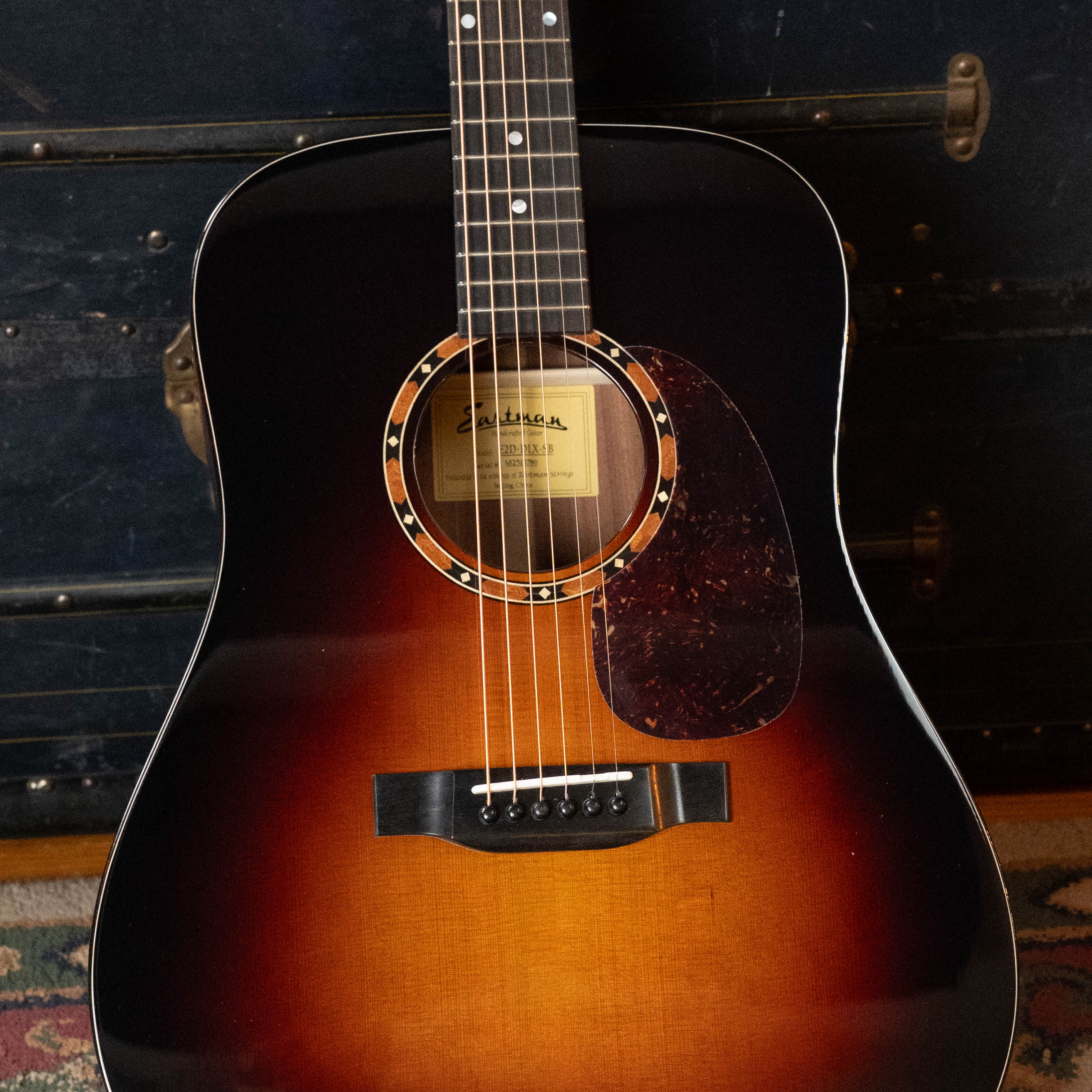 Eastman E2D-DLX-SB Cedar/Sapele Sunburst Dreadnought Guitar w/Fishman Pickup #5780