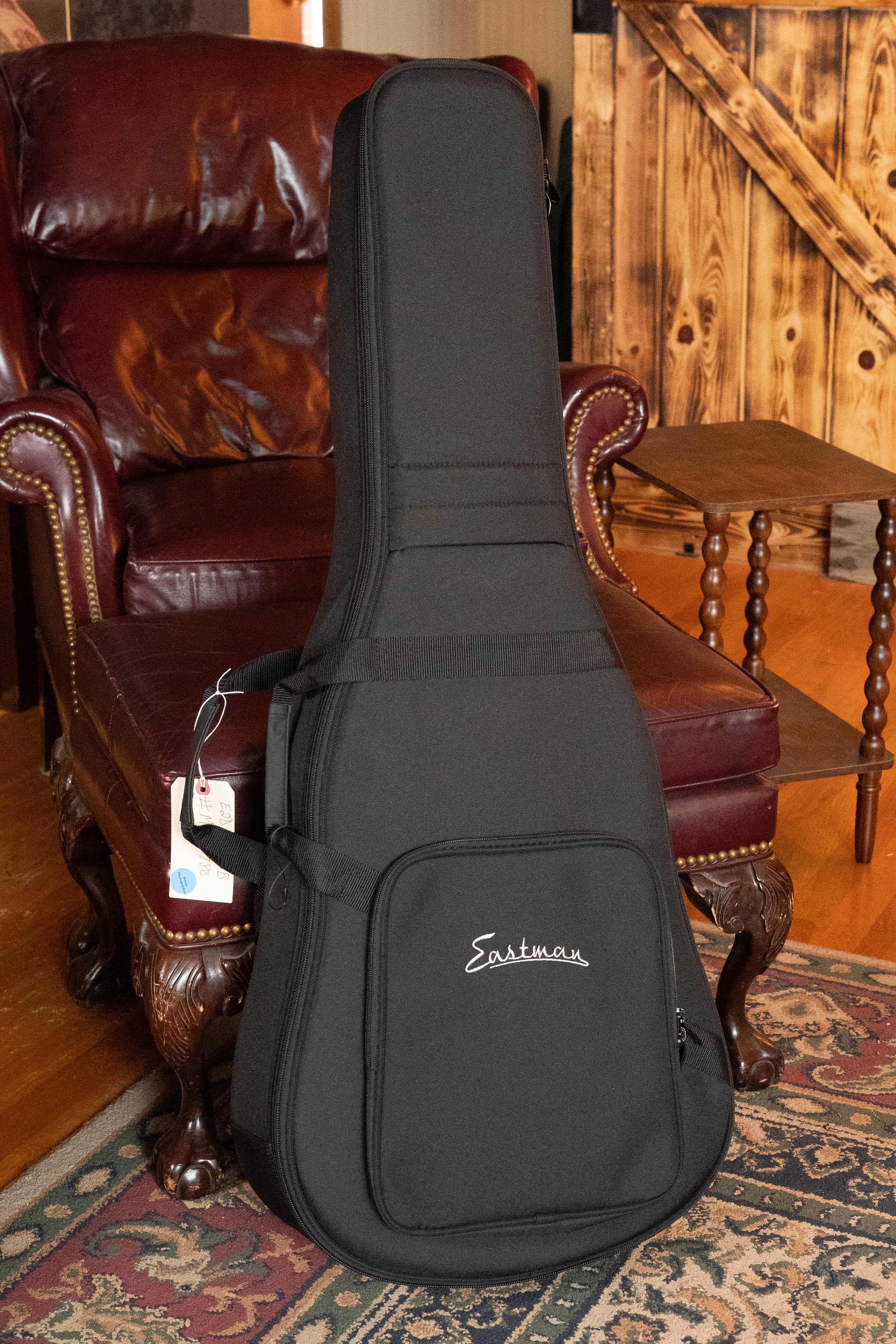 Eastman E2D-DLX-SB Cedar/Sapele Sunburst Dreadnought Guitar w/Fishman Pickup #5780