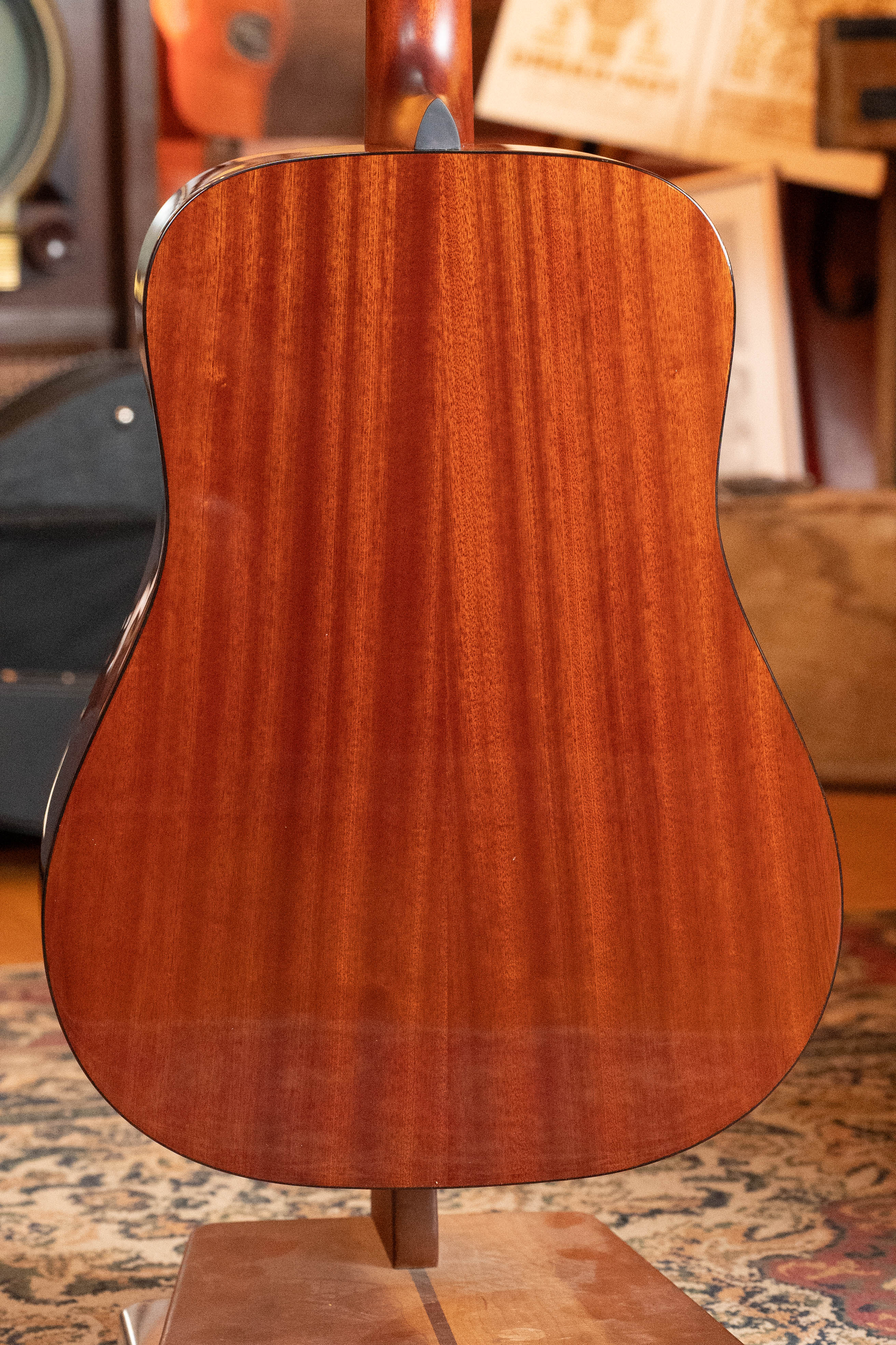 Eastman E2D-DLX-SB Cedar/Sapele Sunburst Dreadnought Guitar w/Fishman Pickup #5780