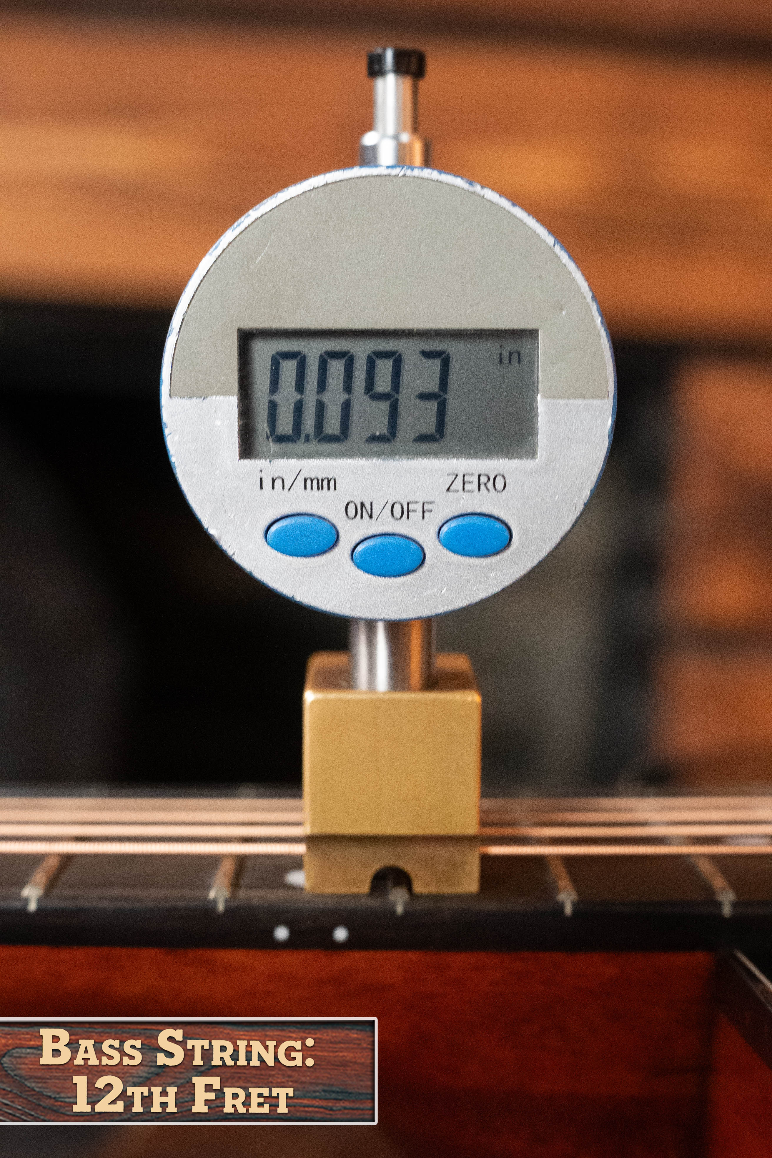 Eastman E2D-DLX-SB Cedar/Sapele Sunburst Dreadnought Guitar w/Fishman Pickup #5780