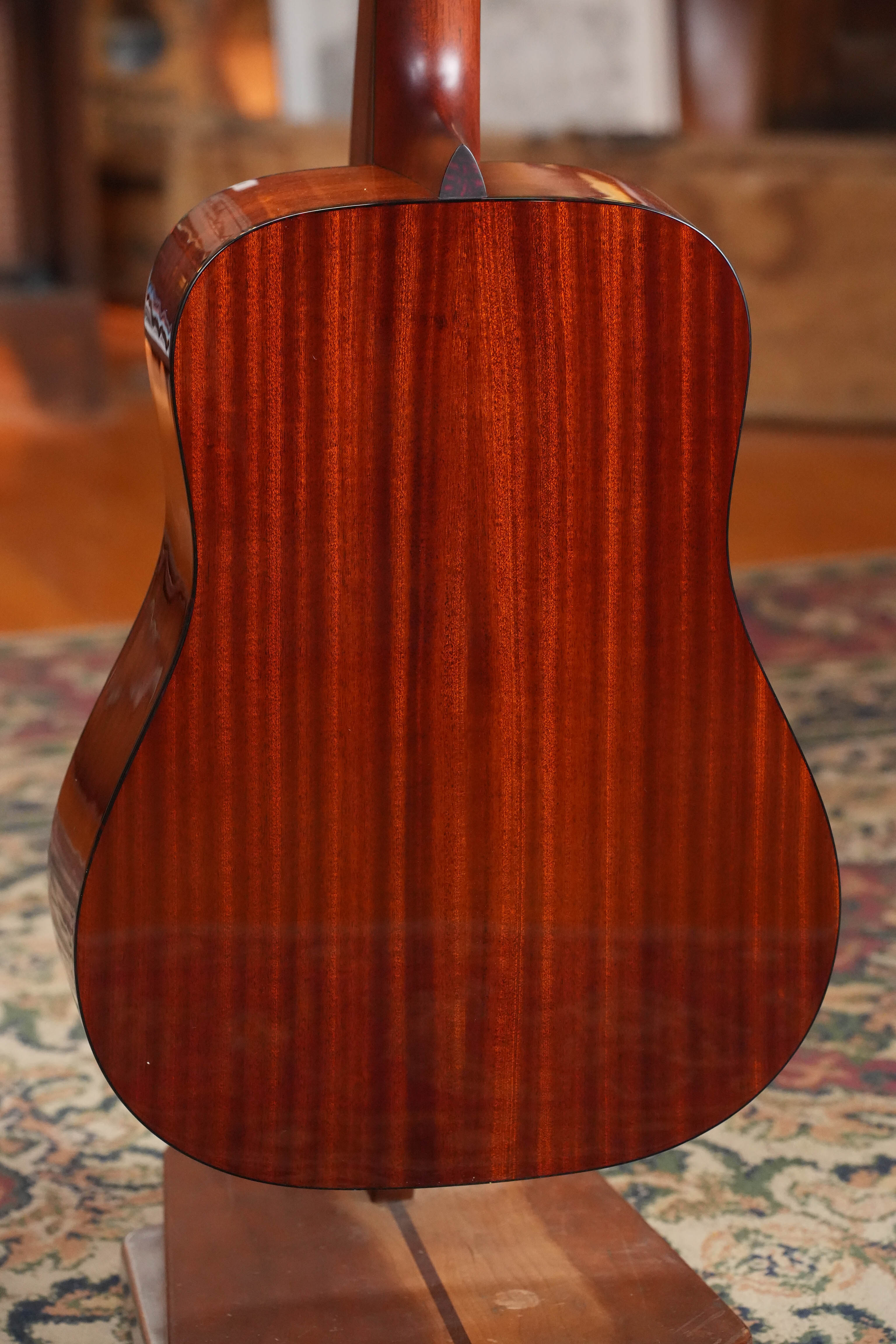 Eastman E2D-DLX-SB Cedar/Sapele Sunburst Dreadnought Guitar w/Fishman Pickup #5889
