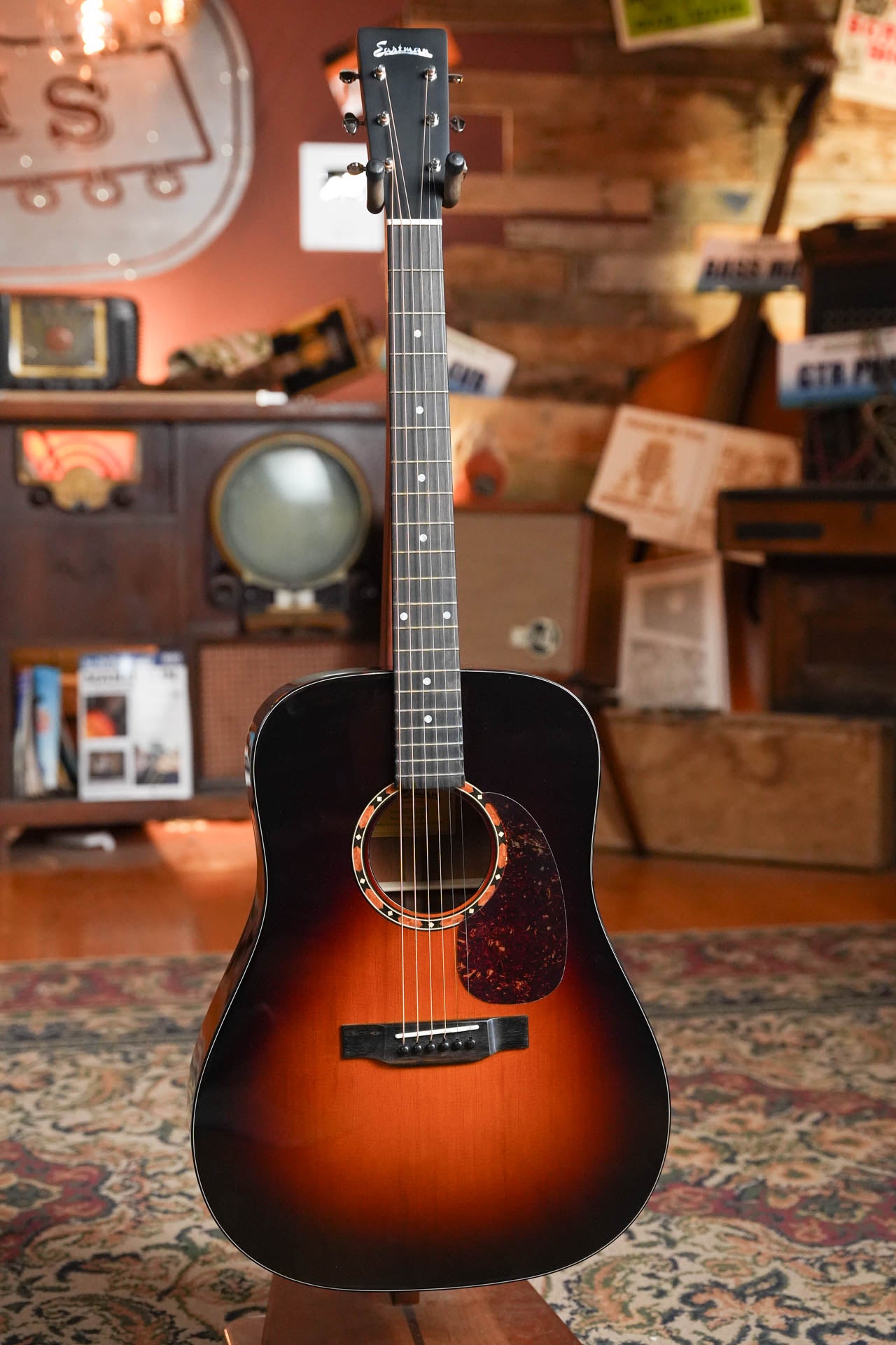 Eastman E2D-DLX-SB Sunburst Dreadnought Guitar w/Fishman Pickup #6251