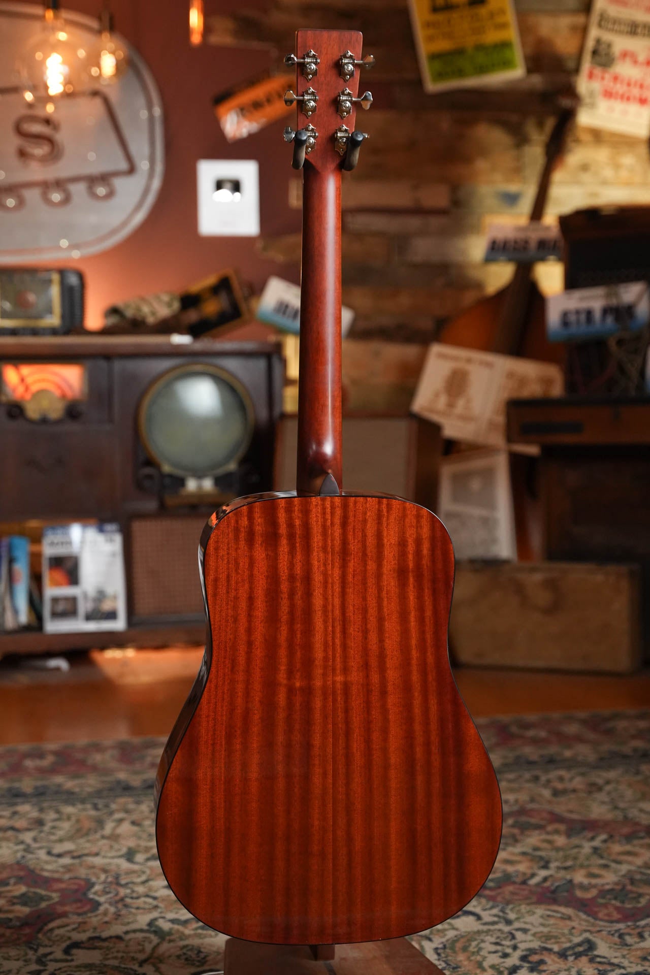 Eastman E2D-DLX-SB Sunburst Dreadnought Guitar w/Fishman Pickup #6251