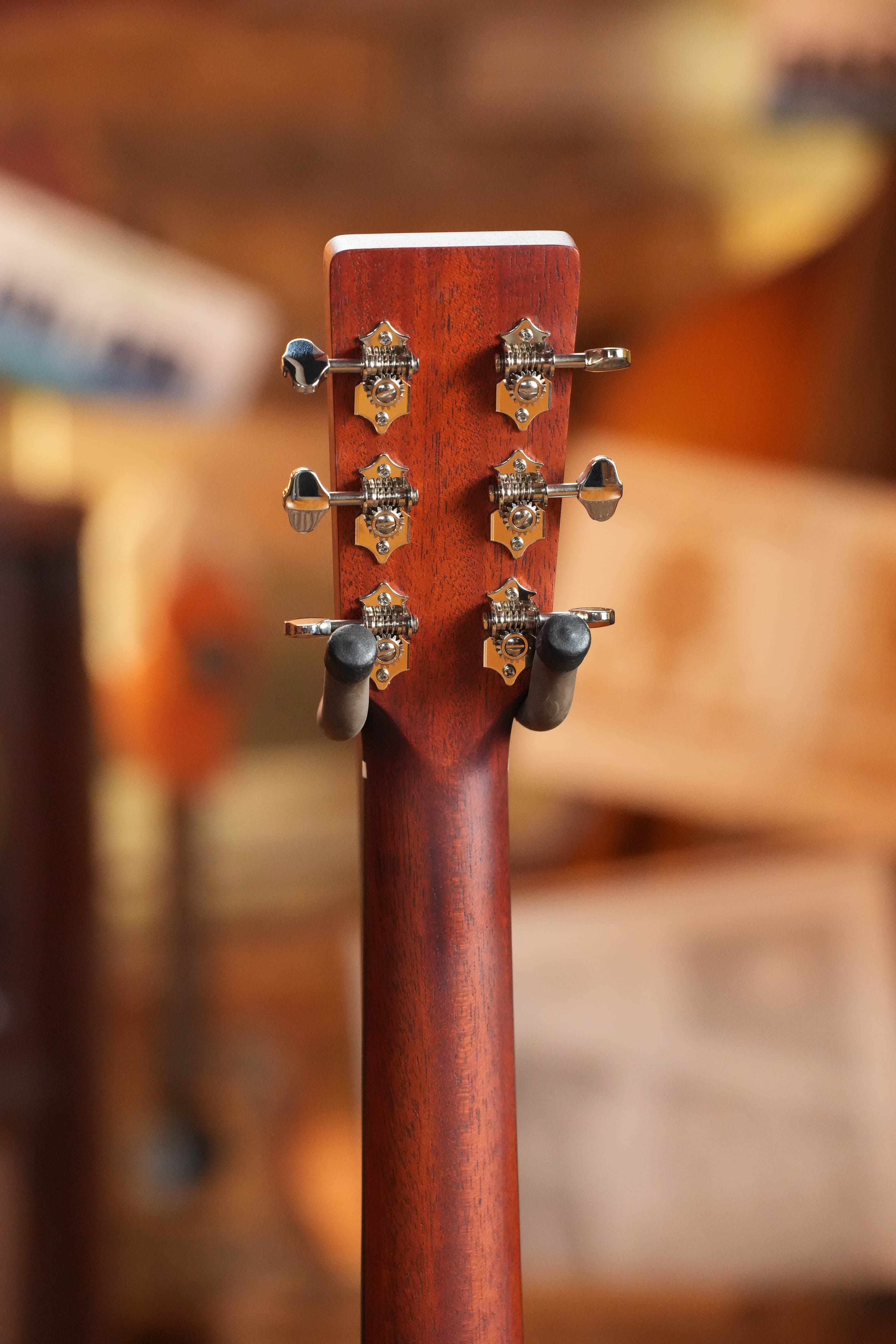 Eastman E2OM Cedar/Sapele Orchestra Model Acoustic Guitar #6707