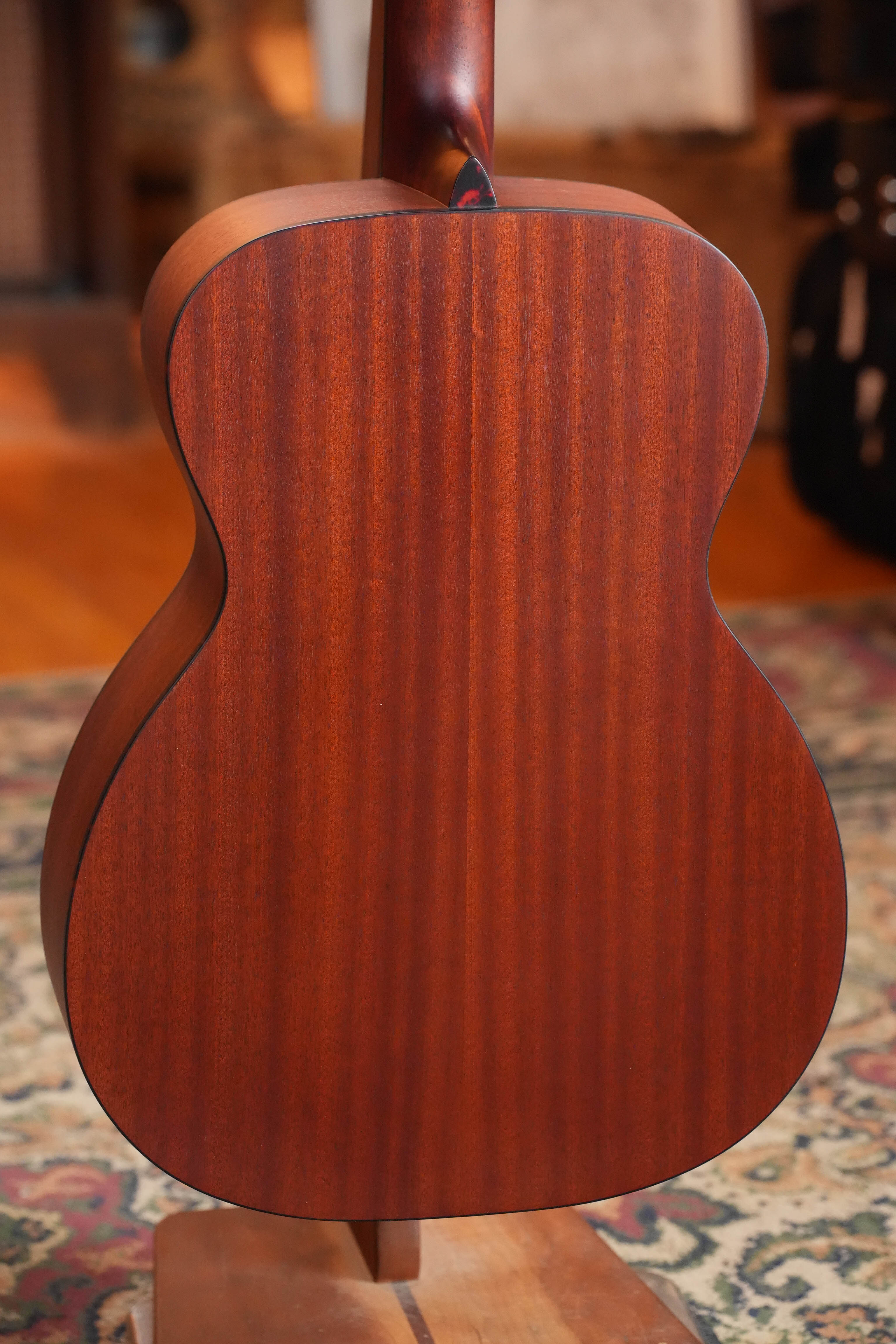 Eastman E2OM Cedar/Sapele Orchestra Model Acoustic Guitar #6707