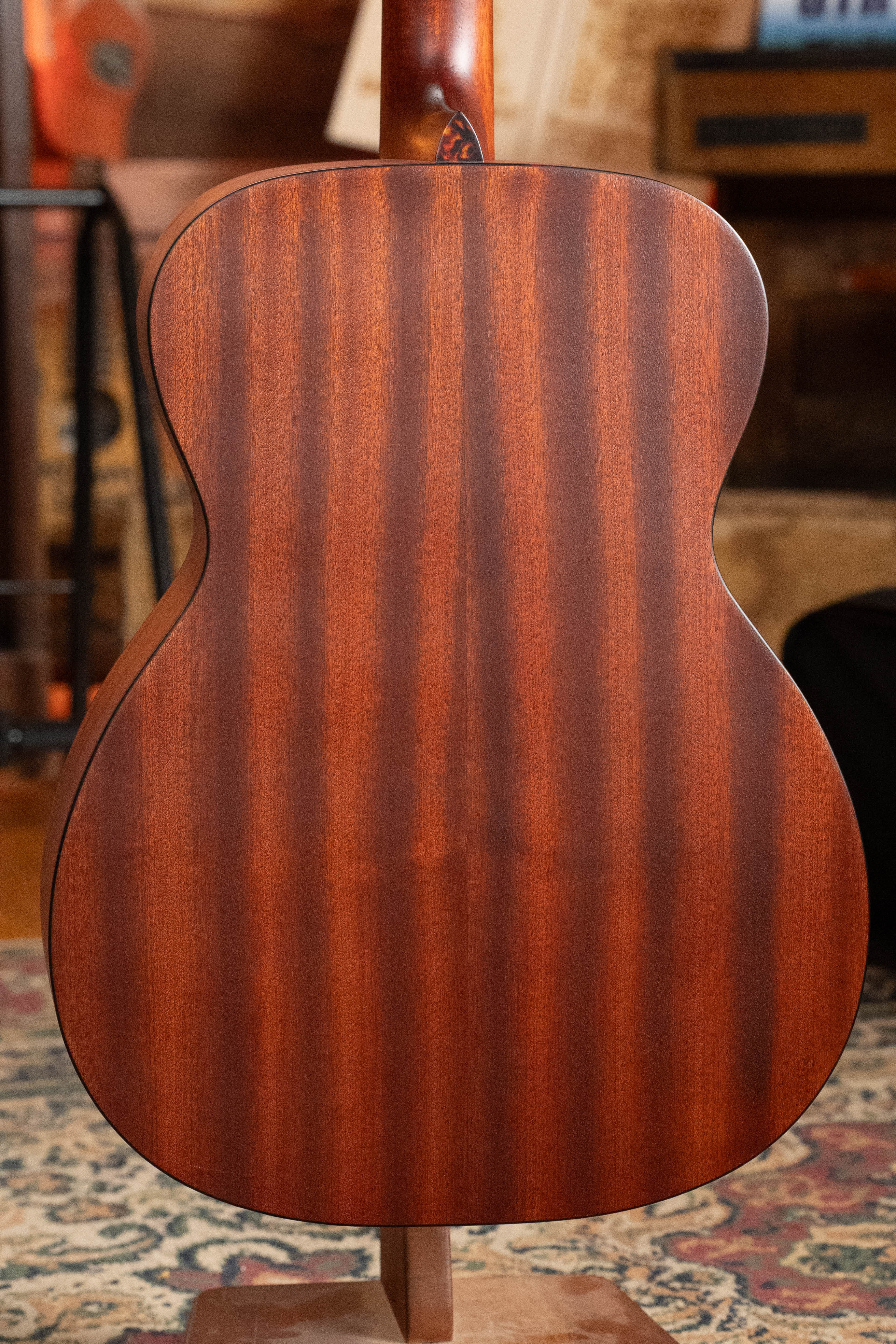 Eastman E2OM Cedar/Sapele Orchestra Model Acoustic Guitar #9007