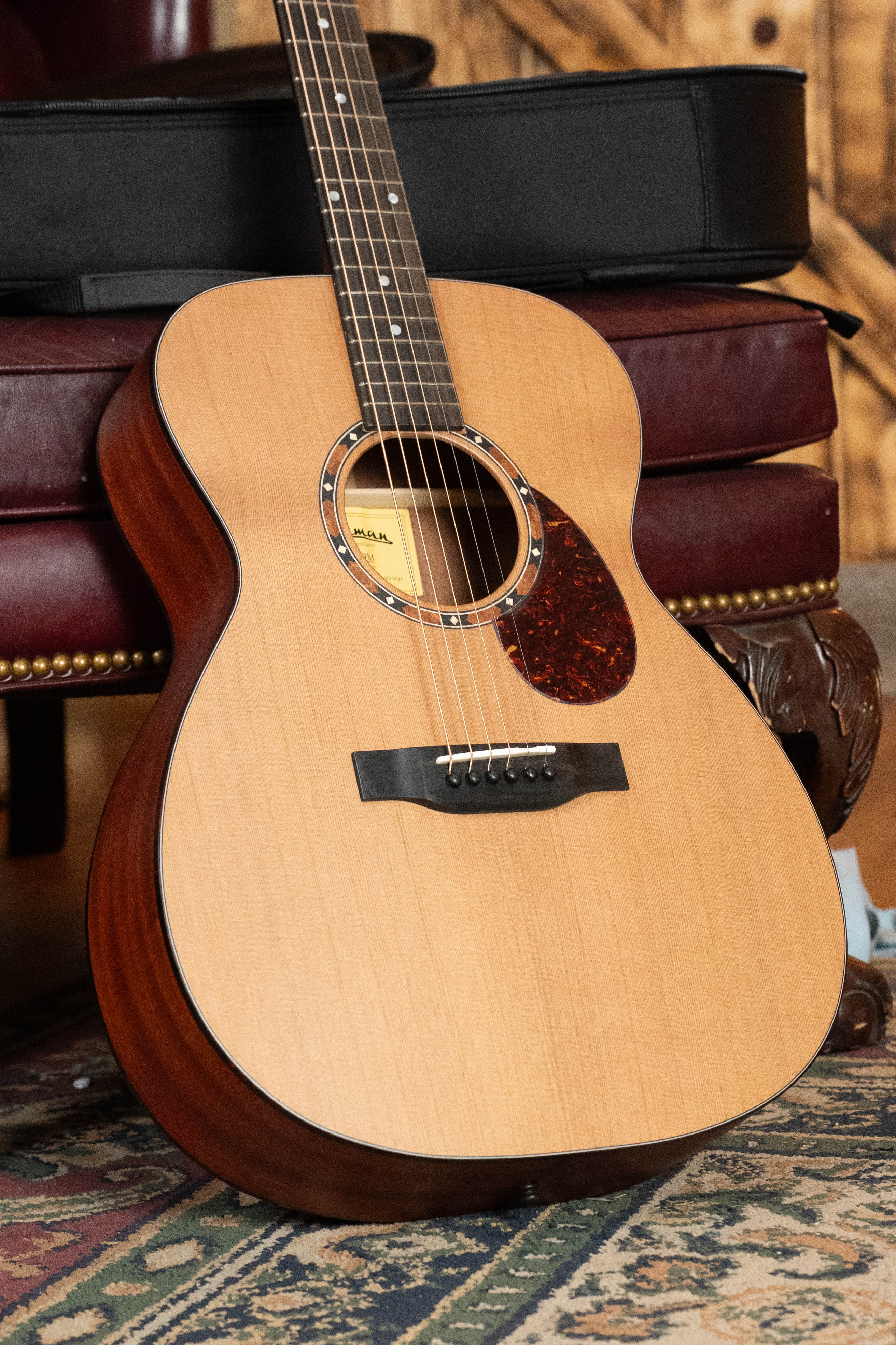 Eastman E2OM Cedar/Sapele Orchestra Model Acoustic Guitar #9007