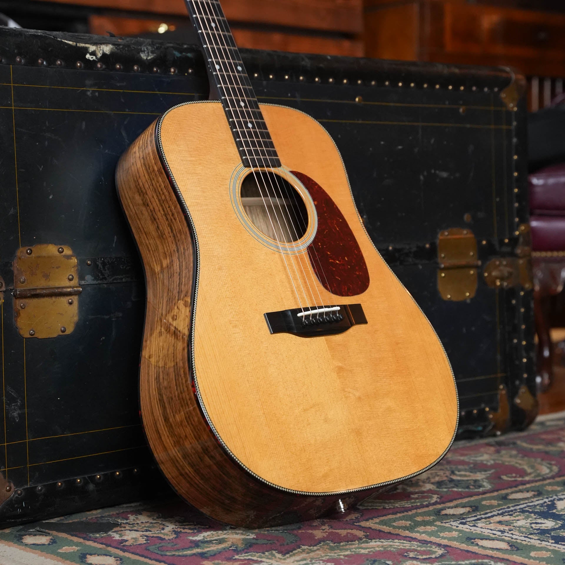 Eastman E3D-DLX Dreadnought Guitar w/Pickup #1722