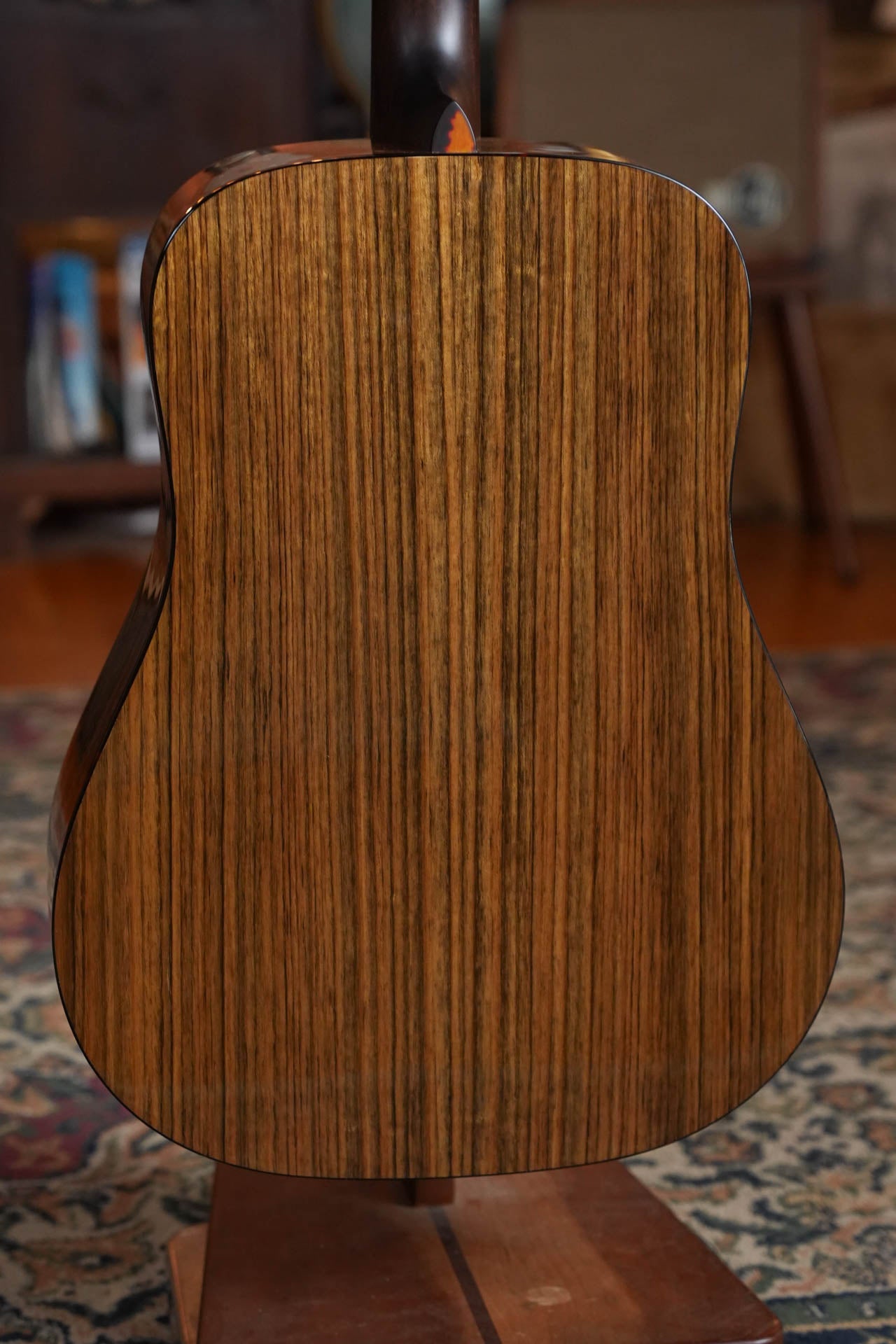 Eastman E3D-DLX Dreadnought Guitar w/Pickup #1722