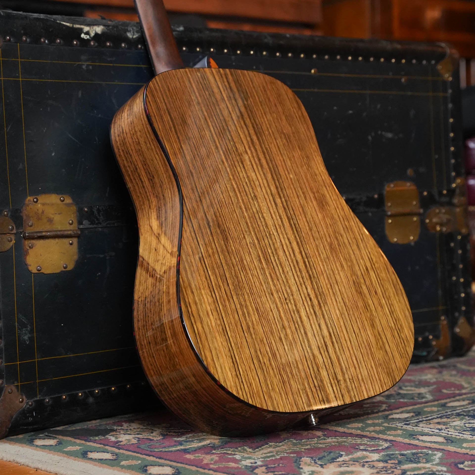 Eastman E3D-DLX Dreadnought Guitar w/Pickup #1722