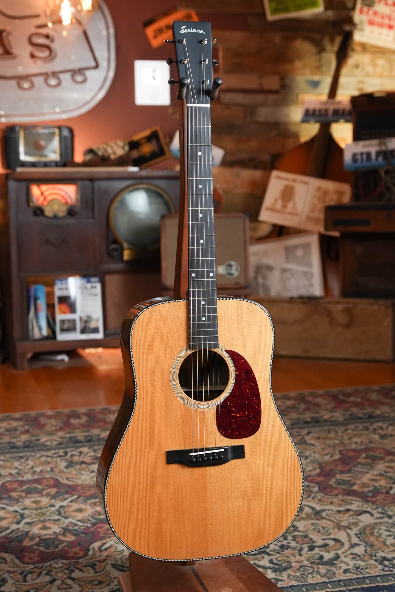 Eastman E3D-DLX Dreadnought Guitar w/Pickup #1722