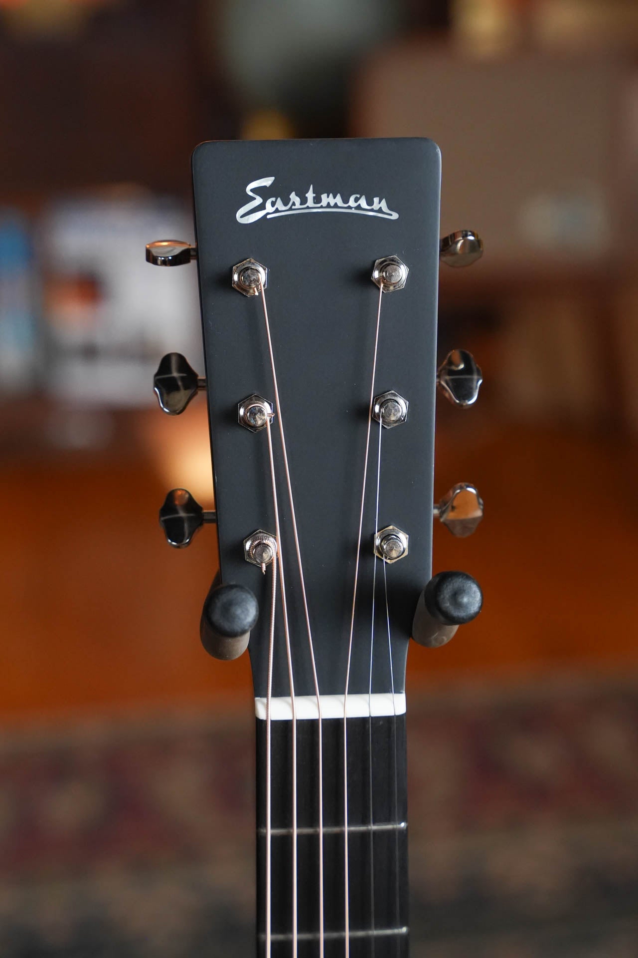 Eastman E3D-DLX Dreadnought Guitar w/Pickup #1722